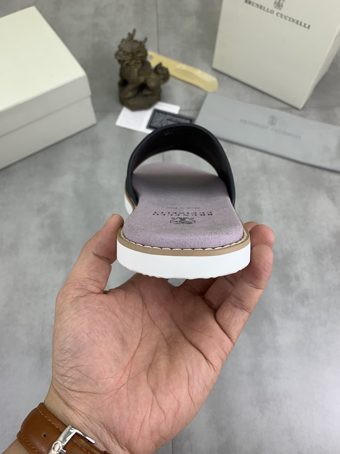 Precio de fábrica P130 Precio real Brunello Cucinelli BC New Suede Slippers, 24ss New Collection ¡Es