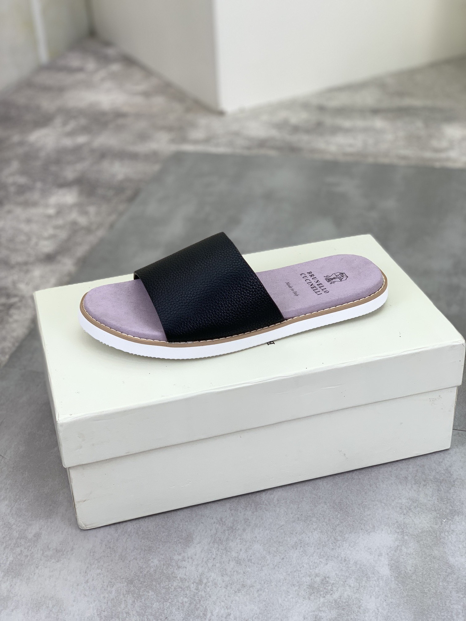 Precio de fábrica P130 Precio real Brunello Cucinelli BC New Suede Slippers, 24ss New Collection ¡Es