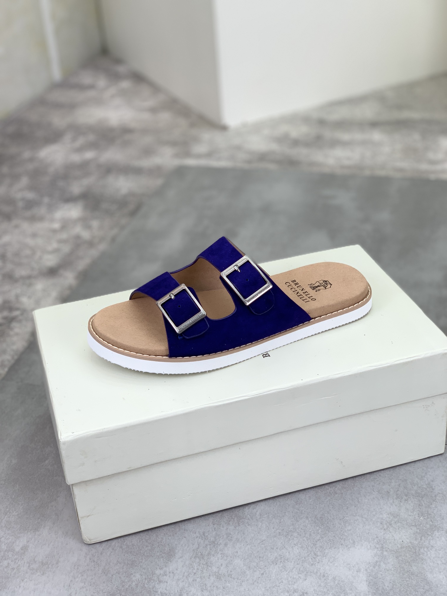 Precio de fábrica P150 Precio real Brunello Cucinelli BC New Suede Slippers, 24ss New Collection ¡Es