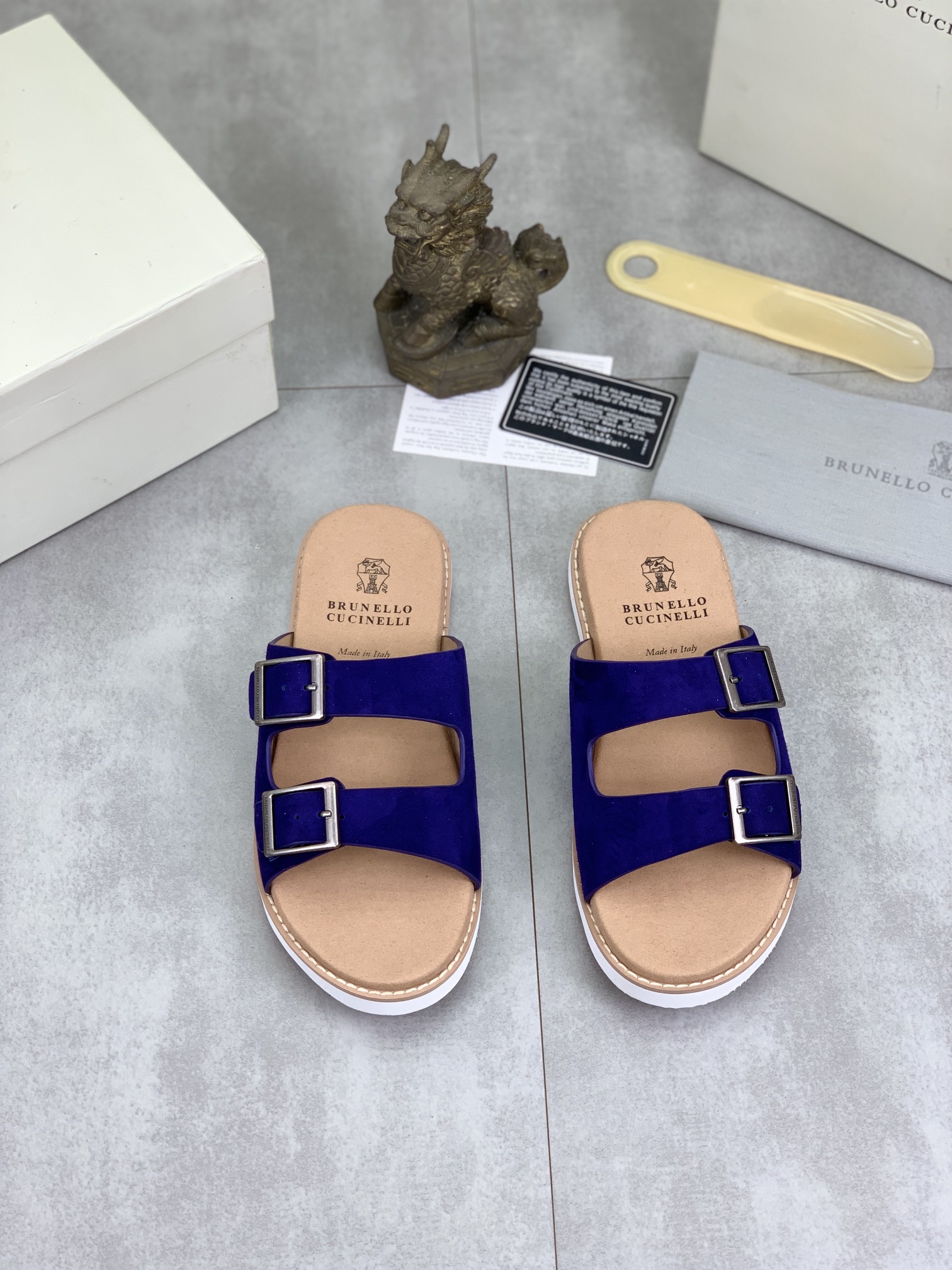 Precio de fábrica P150 Precio real Brunello Cucinelli BC New Suede Slippers, 24ss New Collection ¡Es