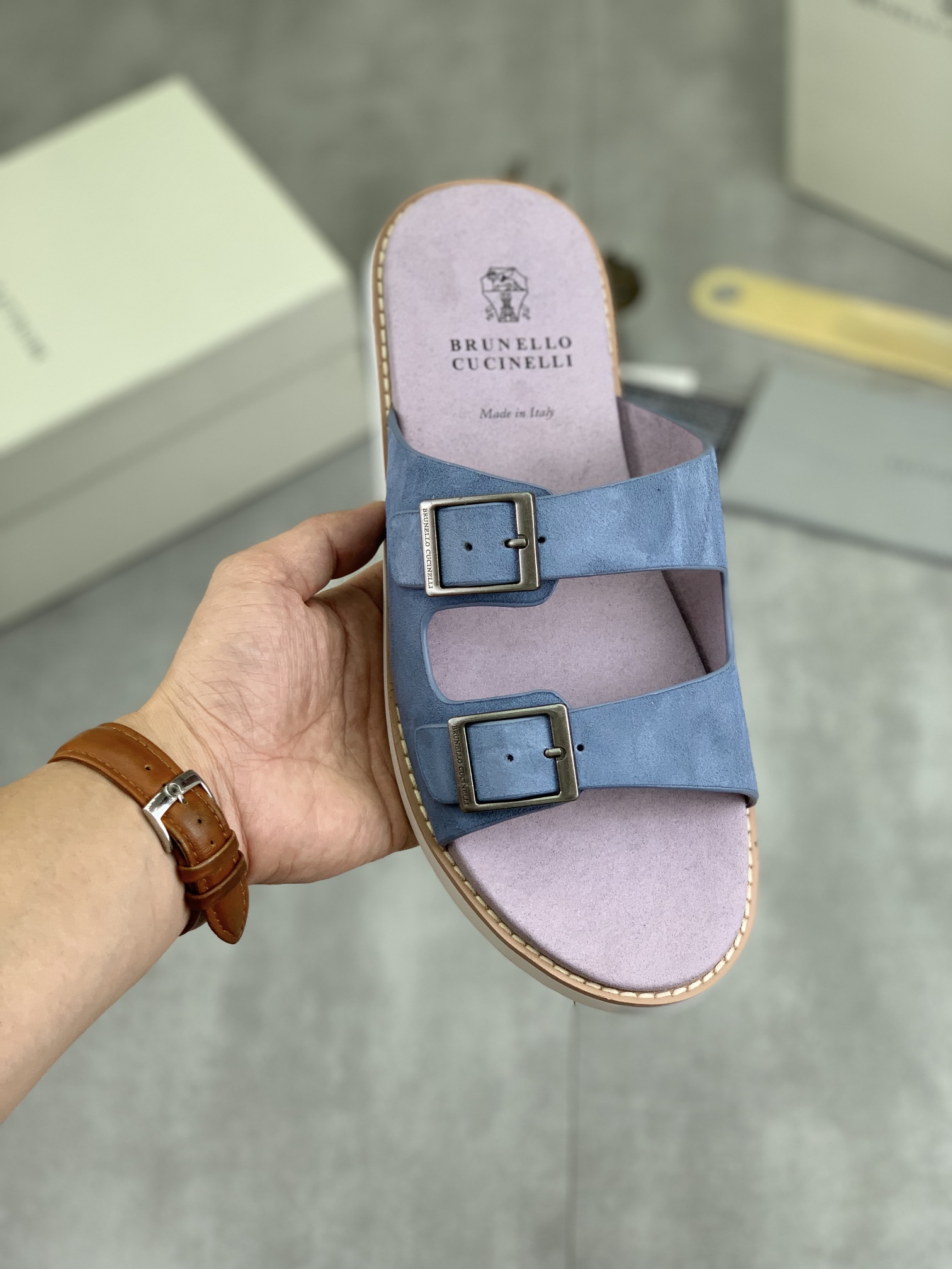 Precio de fábrica P150 Precio real Brunello Cucinelli BC New Suede Slippers, 24ss New Collection ¡Es