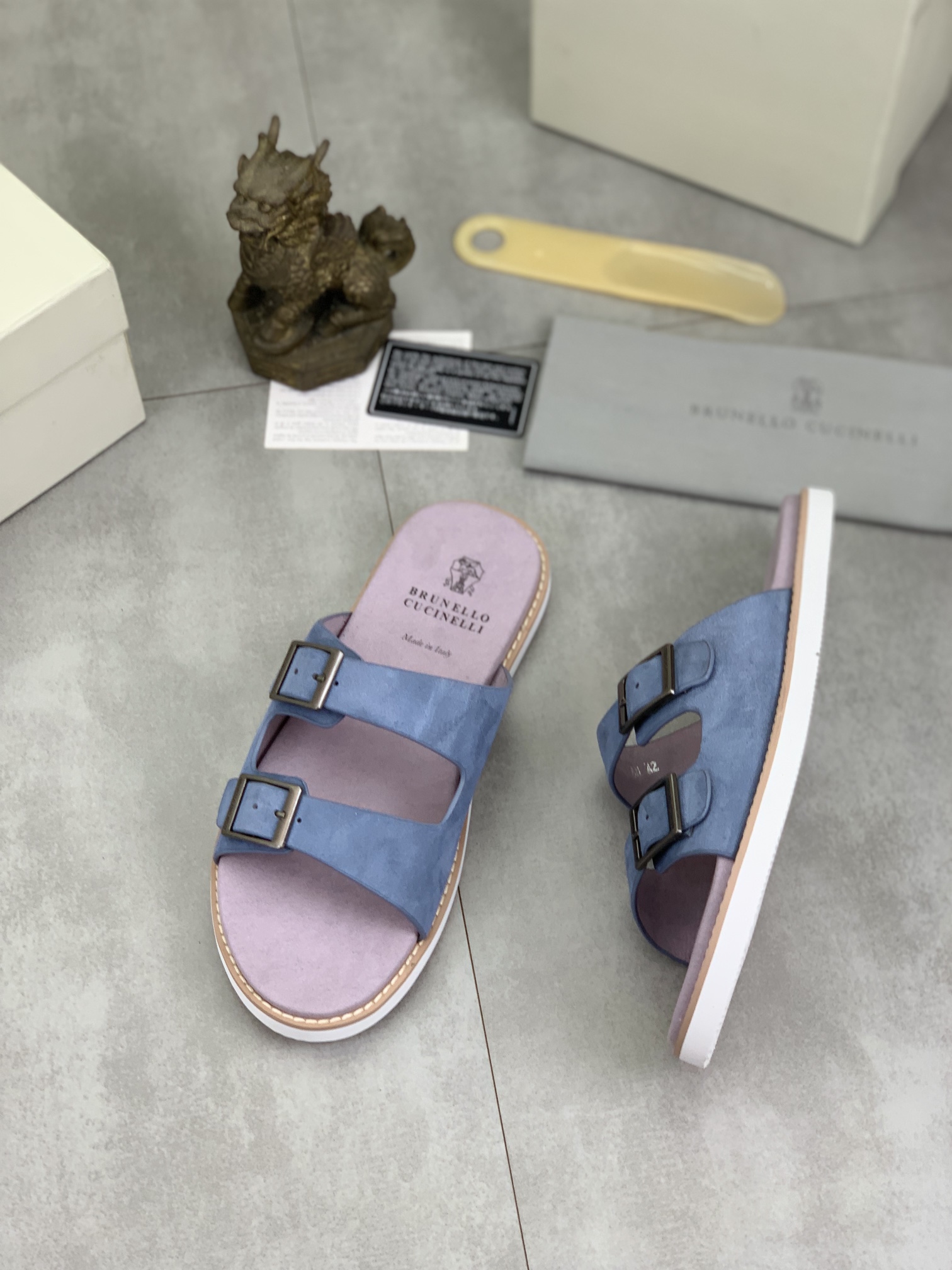 Precio de fábrica P150 Precio real Brunello Cucinelli BC New Suede Slippers, 24ss New Collection ¡Es