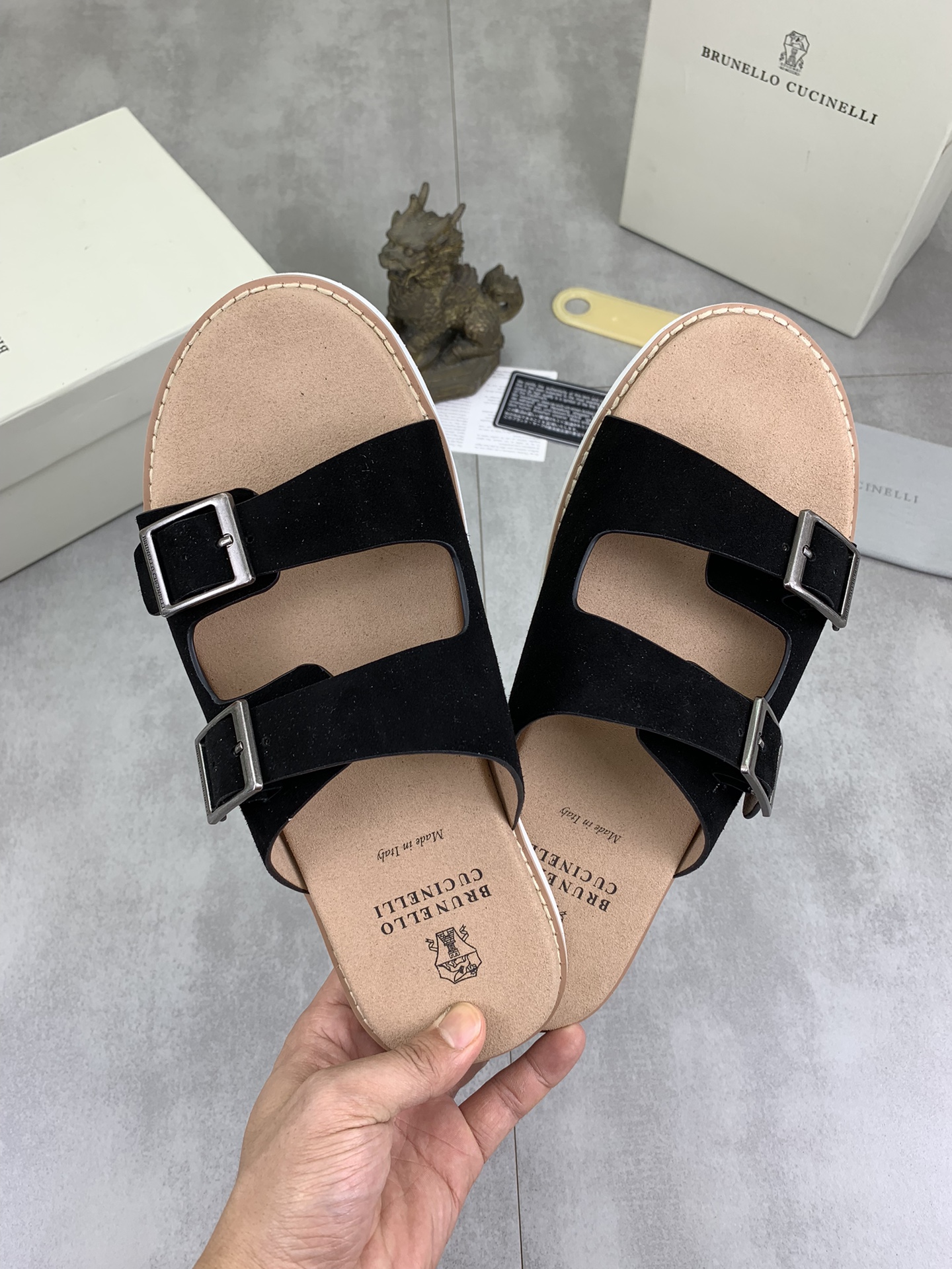 Precio de fábrica P150 Precio real Brunello Cucinelli BC New Suede Slippers, 24ss New Collection ¡Es