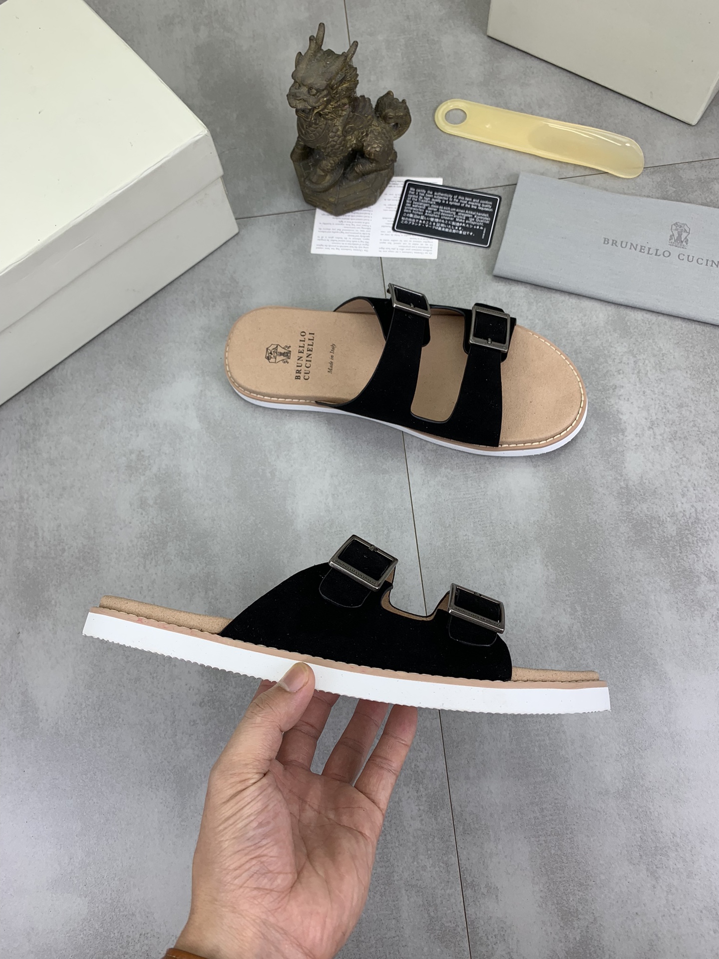 Precio de fábrica P150 Precio real Brunello Cucinelli BC New Suede Slippers, 24ss New Collection ¡Es