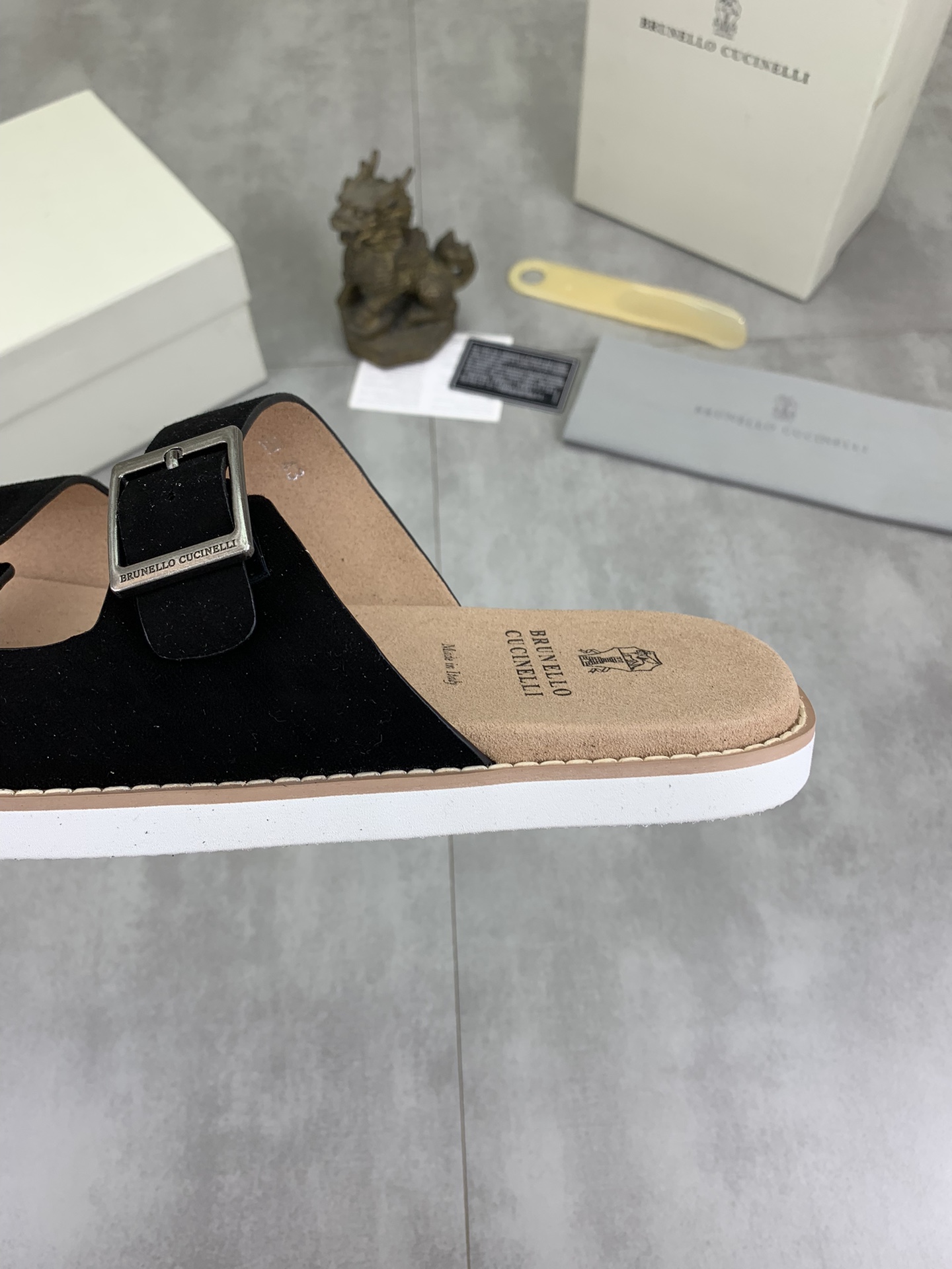 Precio de fábrica P150 Precio real Brunello Cucinelli BC New Suede Slippers, 24ss New Collection ¡Es