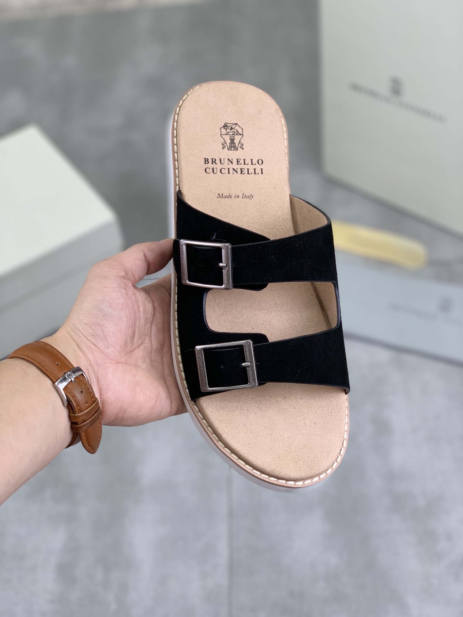 Precio de fábrica P150 Precio real Brunello Cucinelli BC New Suede Slippers, 24ss New Collection ¡Es