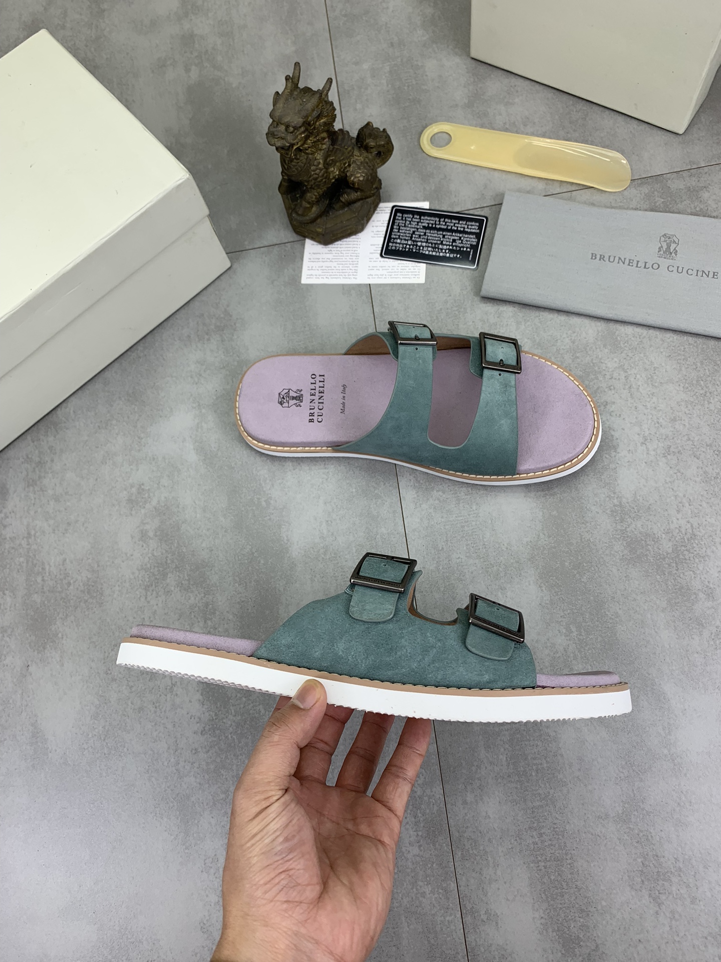 Precio de fábrica P150 Precio real Brunello Cucinelli BC New Suede Slippers, 24ss New Collection ¡Es