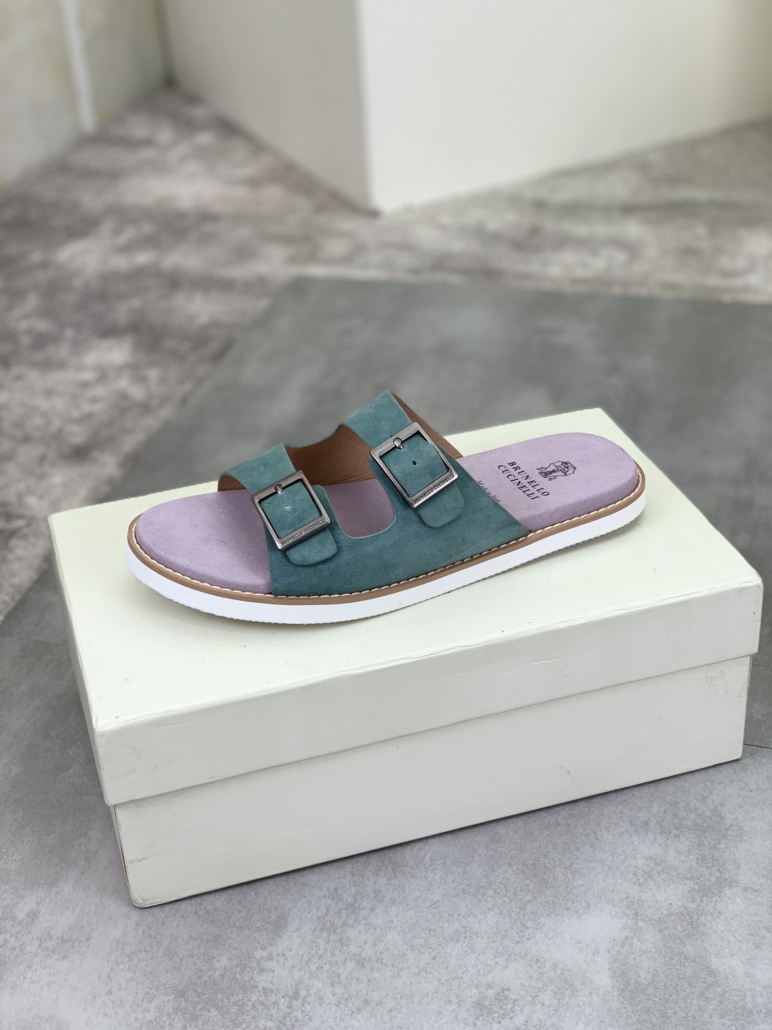 Precio de fábrica P150 Precio real Brunello Cucinelli BC New Suede Slippers, 24ss New Collection ¡Es