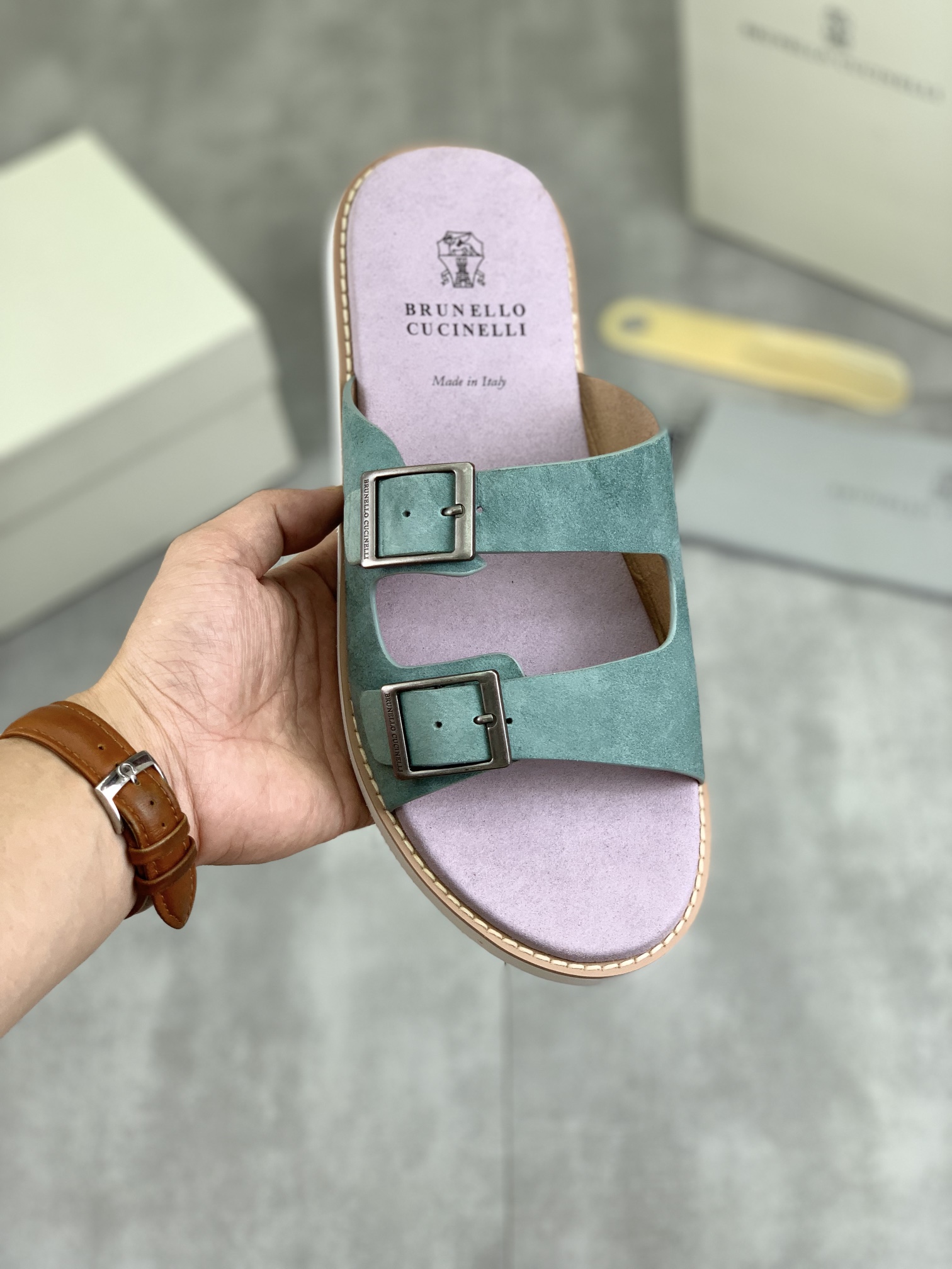 Precio de fábrica P150 Precio real Brunello Cucinelli BC New Suede Slippers, 24ss New Collection ¡Es