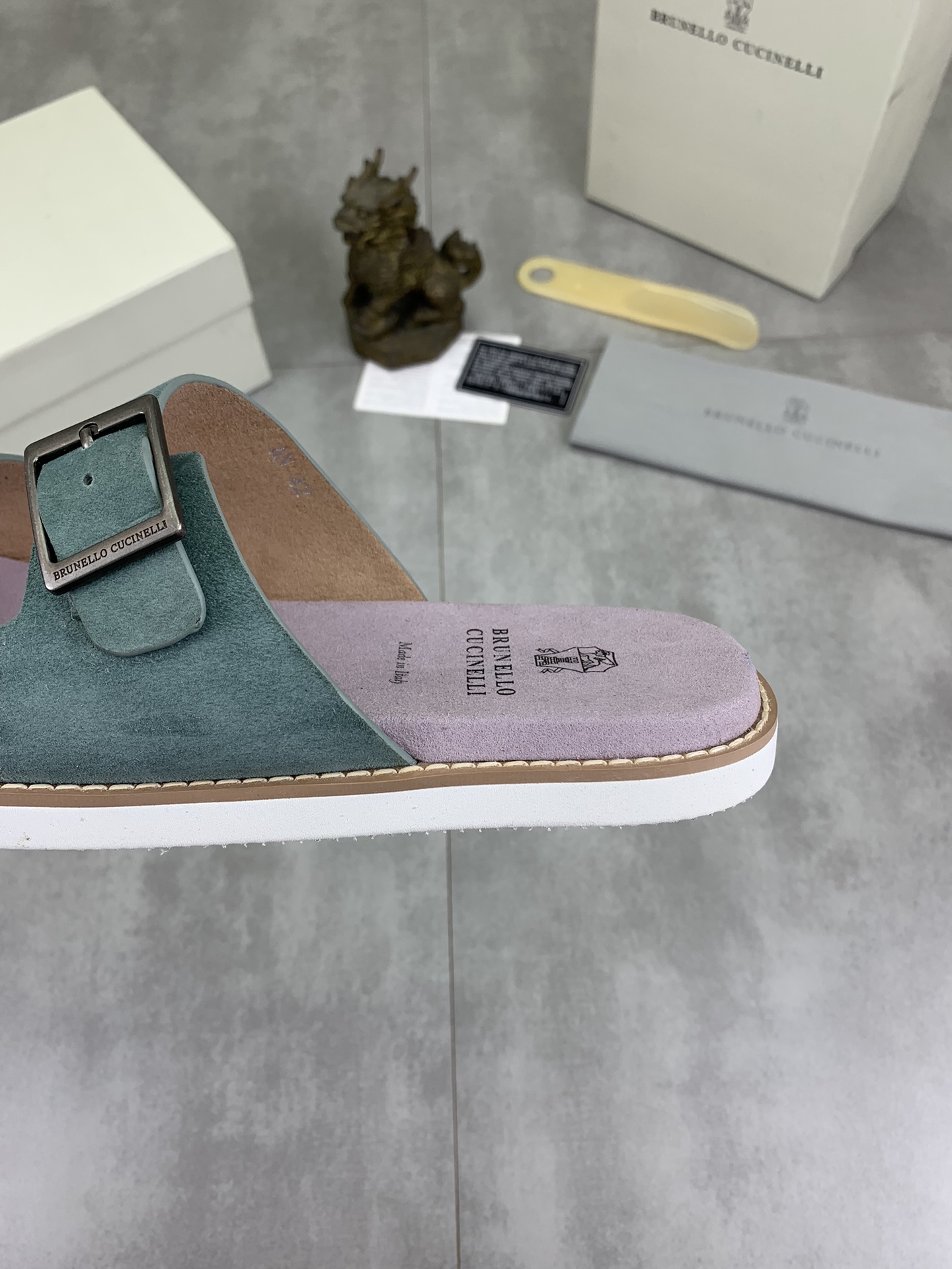 Precio de fábrica P150 Precio real Brunello Cucinelli BC New Suede Slippers, 24ss New Collection ¡Es
