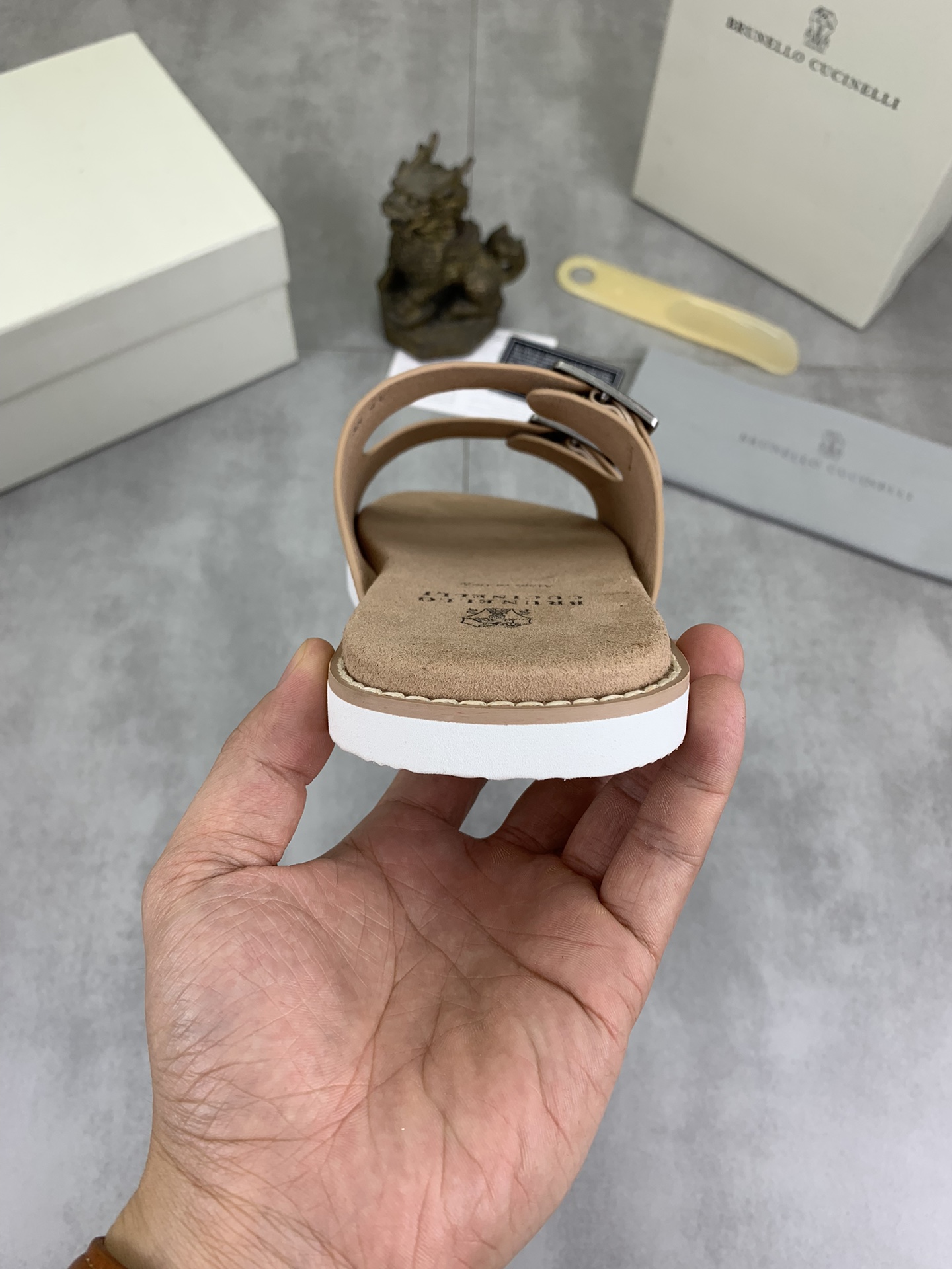 Precio de fábrica P150 Precio real Brunello Cucinelli BC New Suede Slippers, 24ss New Collection ¡Es