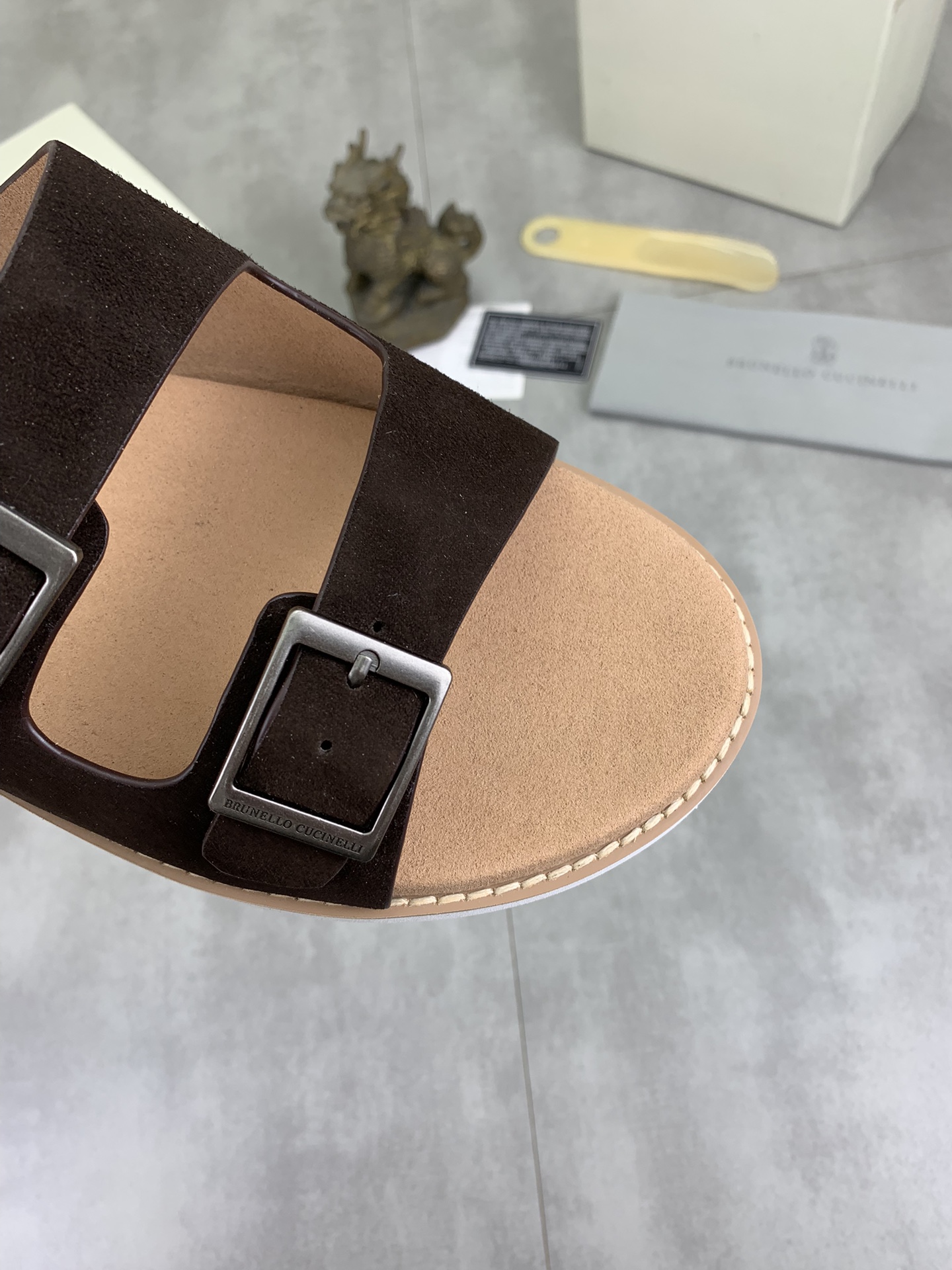 Precio de fábrica P150 Precio real Brunello Cucinelli BC New Suede Slippers, 24ss New Collection ¡Es