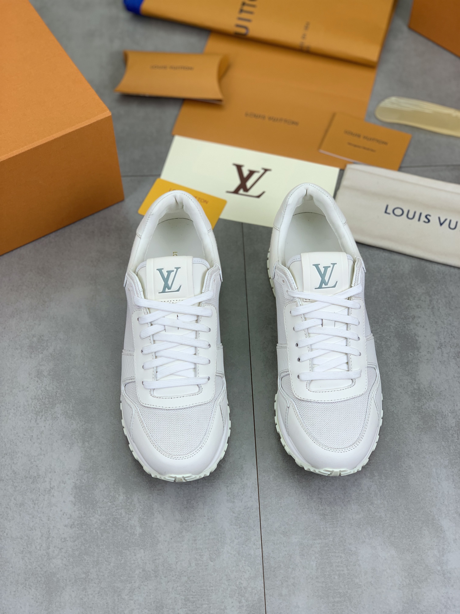 Louis Vuitton Men's White Leather Run Away Sneakers Size 38-44 3 i1722099374 275 0