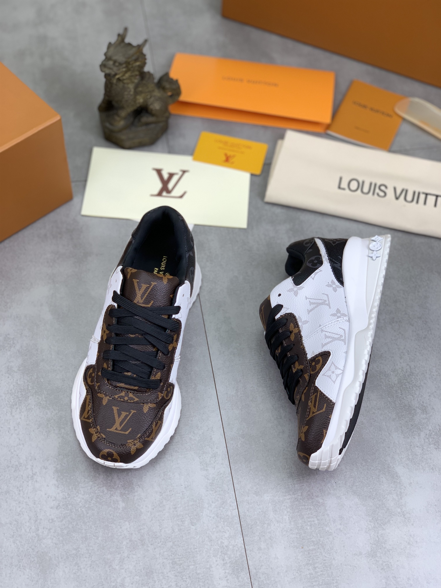 Louis Vuitton Men's Brown Monogram Leather Run Away Sneakers Size 38-44 6 i1726417228 5305 0
