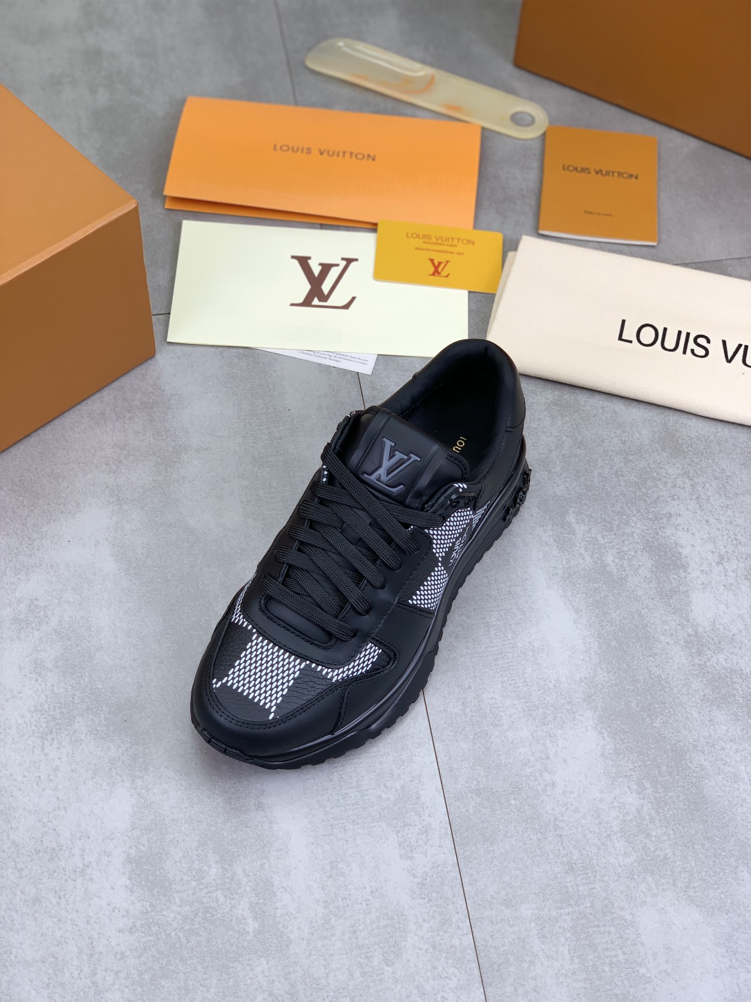 Louis Vuitton Men's Black Leather Run Away Sneakers Size EU 38-44 5 i1726417325 1911 8