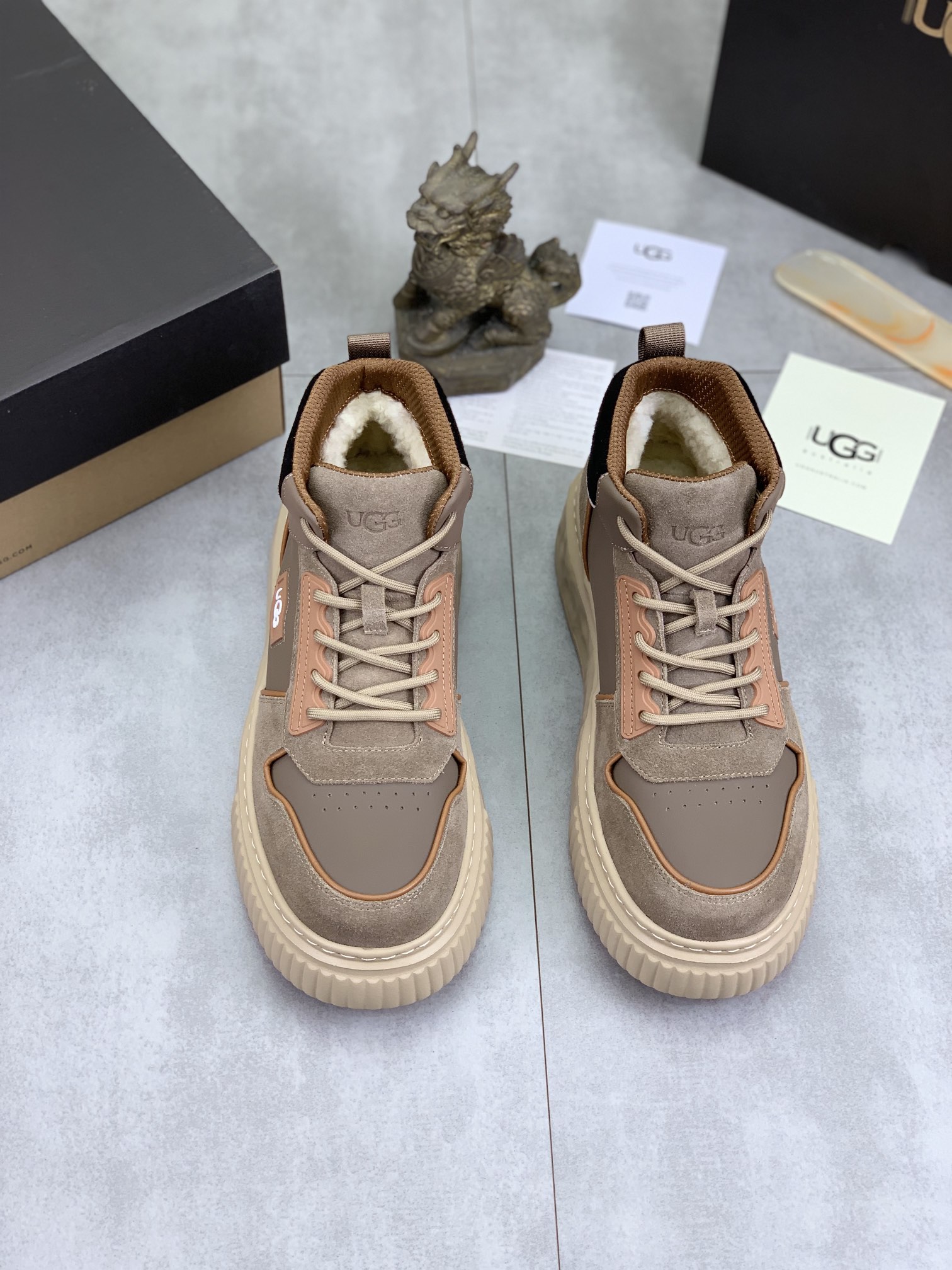 [UGG Men