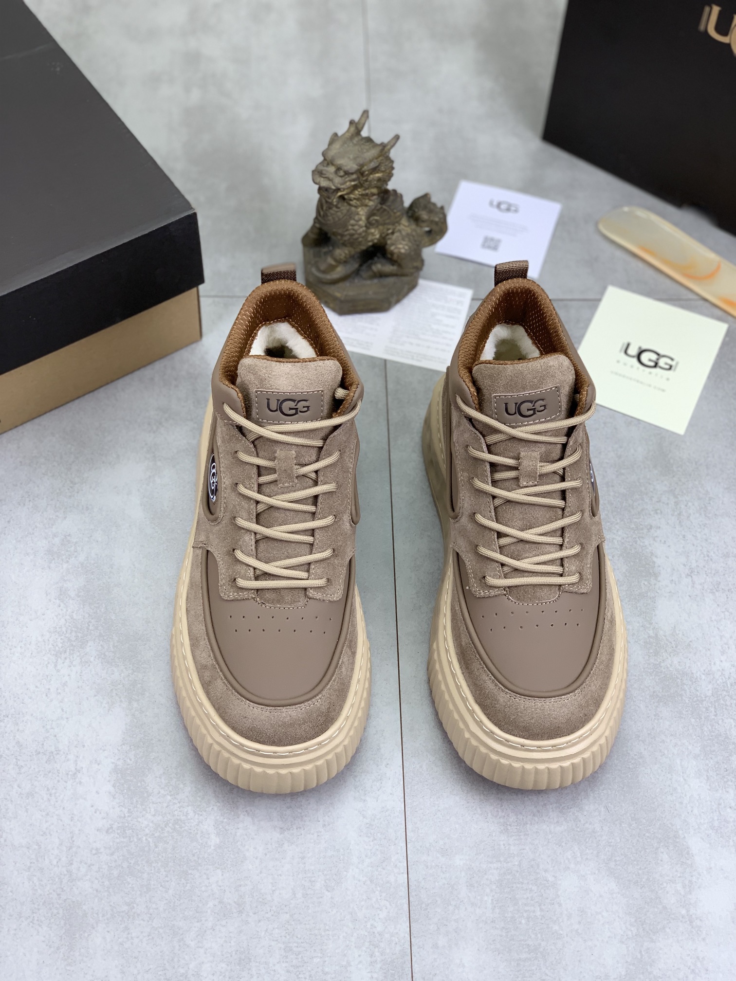 [UGG Men