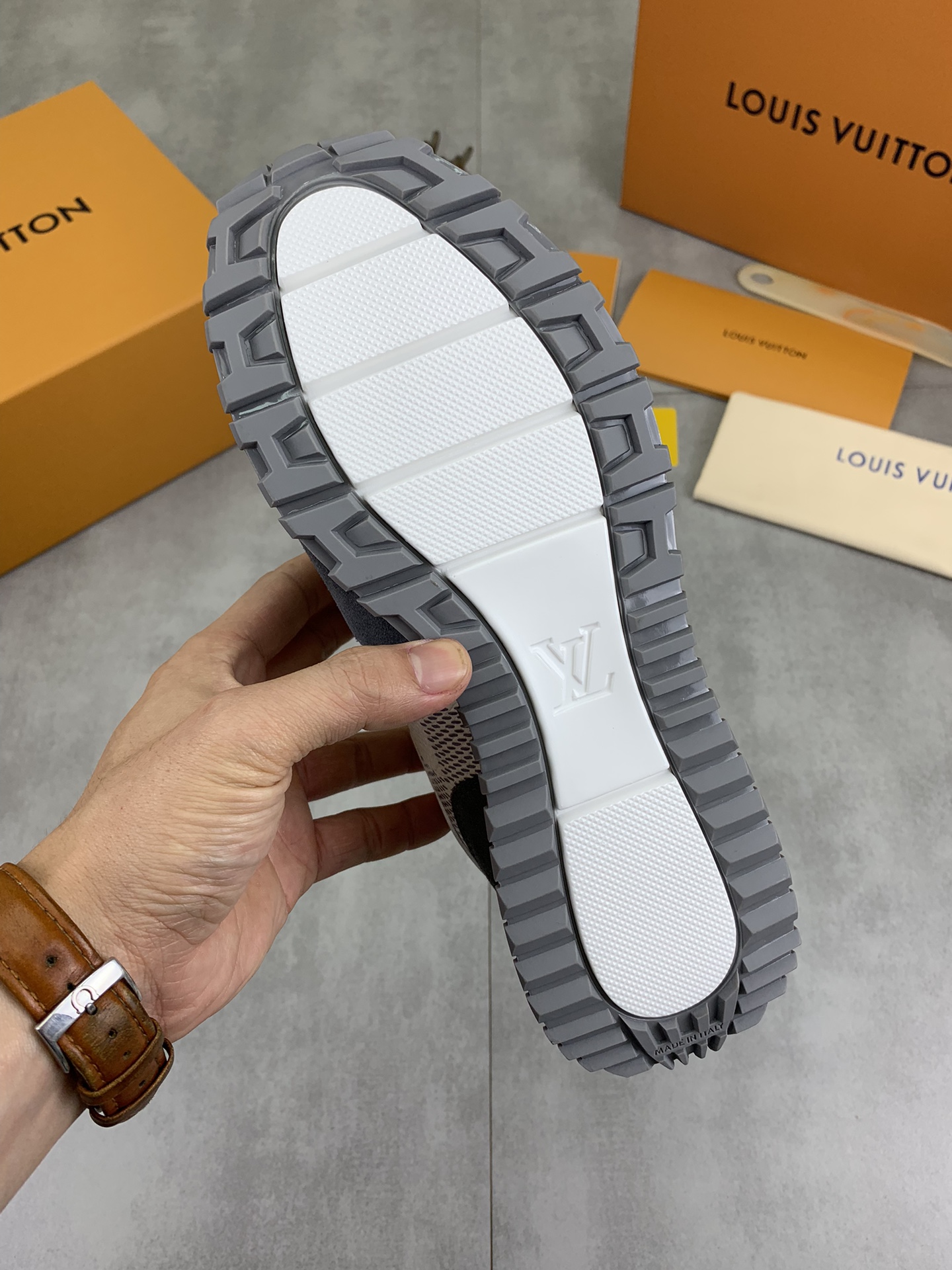 Louis Vuitton Men's Rivoli Sneaker in Damier Ebene, Grey Suede - Size 38-44 9 i1732550904 3972 0