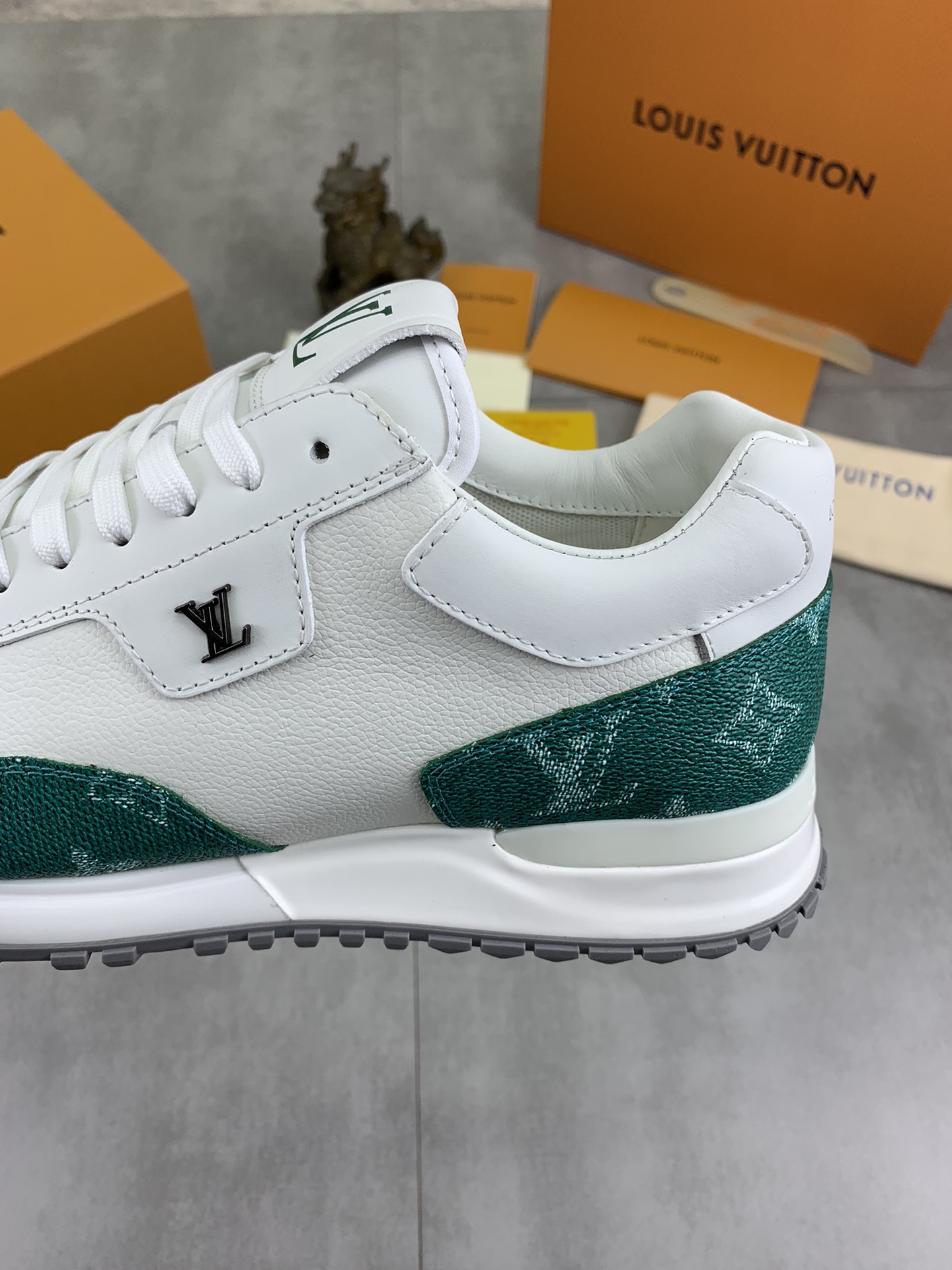 Louis Vuitton Men's Run Away Pulse Sneaker Leather Green Monogram Size 8 i1732550947 770 7