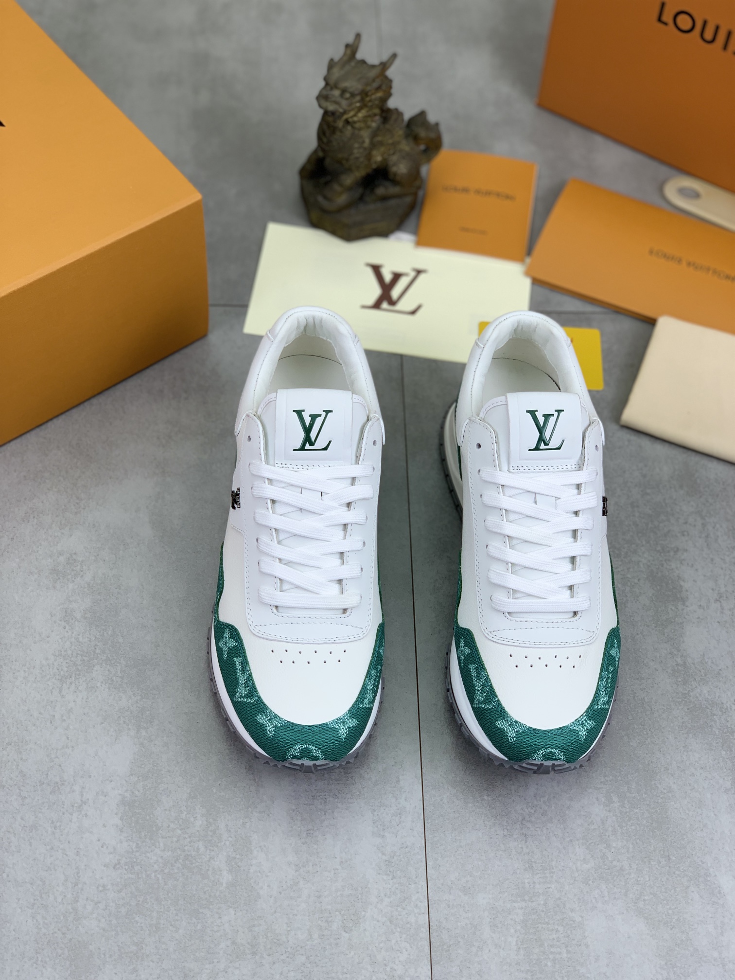 Louis Vuitton Men's Run Away Pulse Sneaker Leather Green Monogram Size 3 i1732550949 7905 0