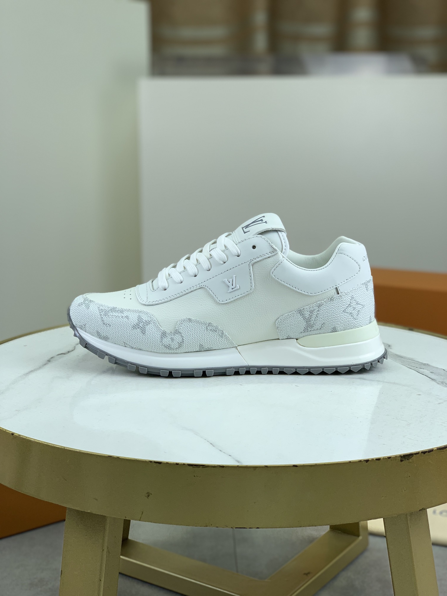 Louis Vuitton Men's White Leather Trainer Sneakers, Size 38-44 1 Louis Vuitton Men's White Leather Trainer Sneakers, Size 38-44