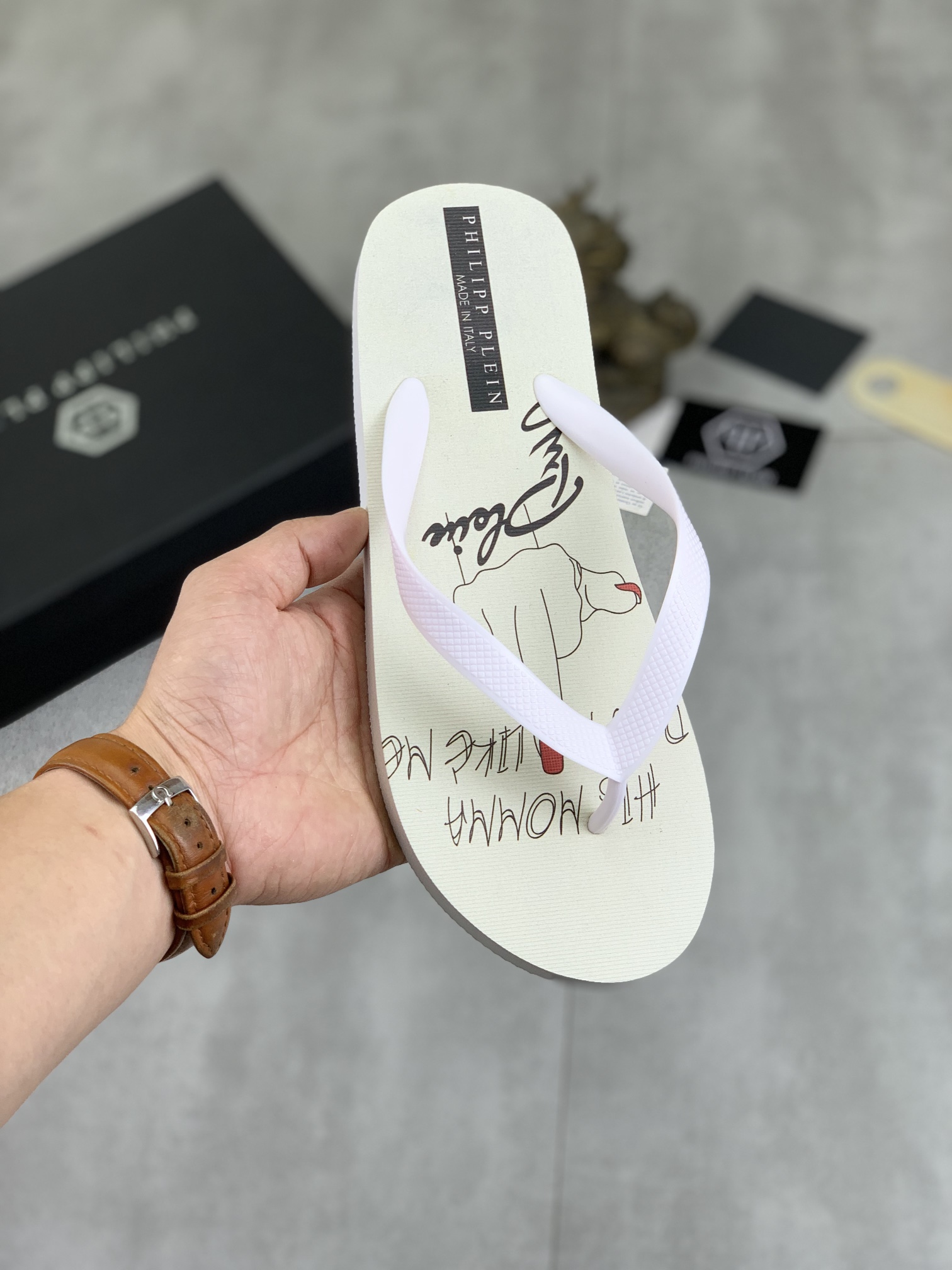 NO:274186,[Real Price] [PP] New casual flip flops, official website 1:1, high quality, perfectly made to transmit a kind of noble luxury, sublimating its definition of luxury in the high-end and extraordinary craftsmanship of Guqi. Adult 36-45 Multi-color selection,,slippers19860909【实价】【PP】新款休闲人字拖鞋,官网1:1、高品质 完美做透射出一种尊贵奢华,于古奇高端超凡工艺中升华其奢侈定义.码数成人36-45 多色选,,slippers,Men's shoes