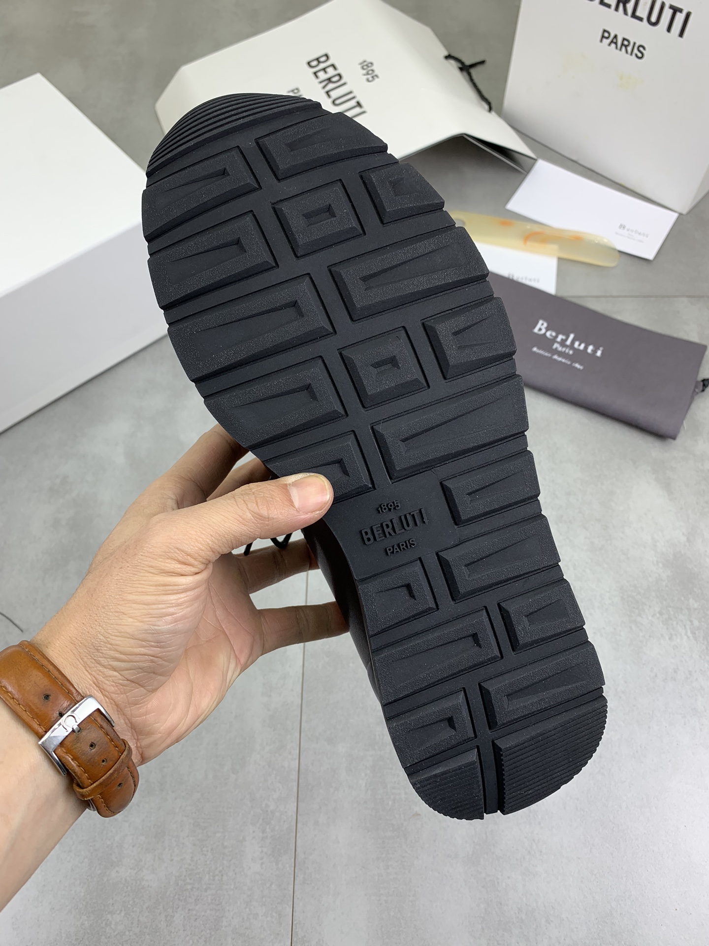 Precio de fábrica P420 versión superior Berluti Bruti zapatos de los hombres deportivos y casuales d