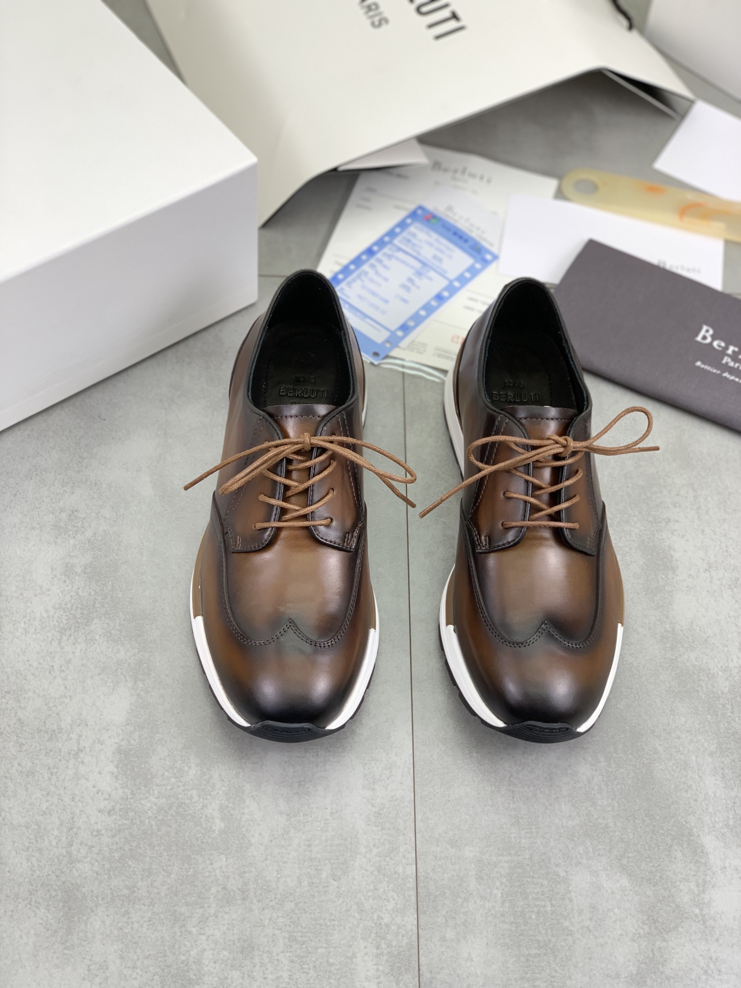Precio de fábrica P460 versión superior Berluti Bruti zapatos deportivos casuales de los hombres de 