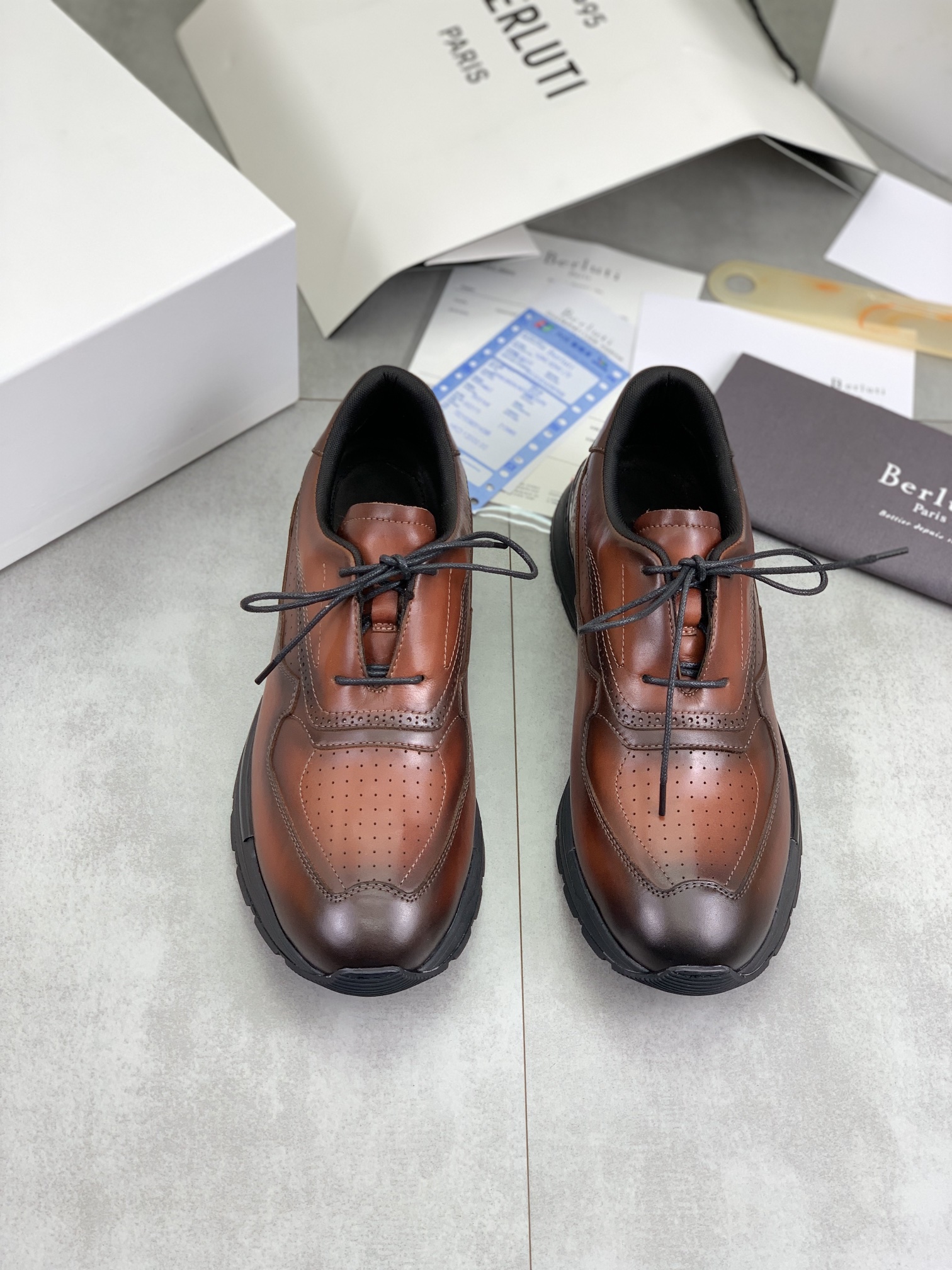Precio de fábrica P460 versión superior Berluti Bruti zapatos deportivos casuales de los hombres de 