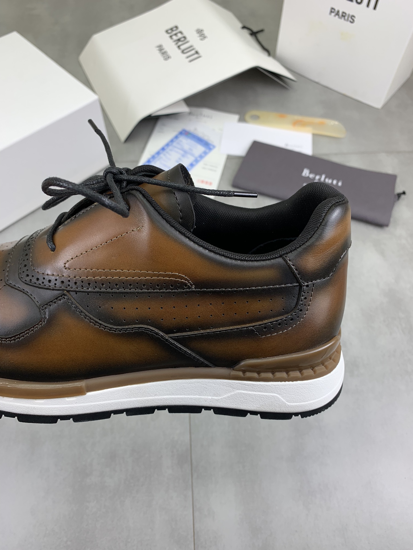 Precio de fábrica P420 versión superior Berluti Bruti zapatos de los hombres deportivos y casuales d