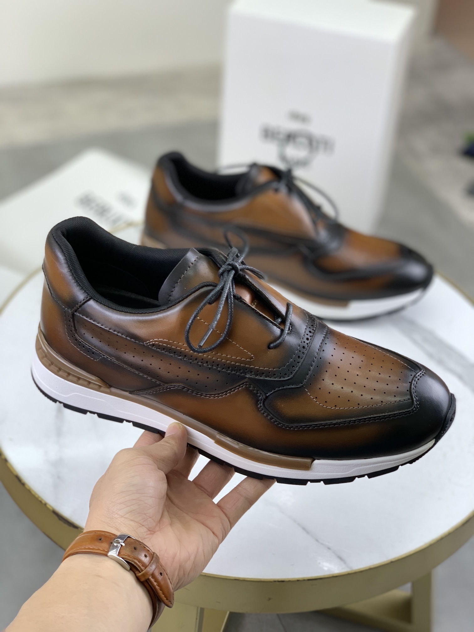 Precio de fábrica P420 versión superior Berluti Bruti zapatos de los hombres deportivos y casuales d