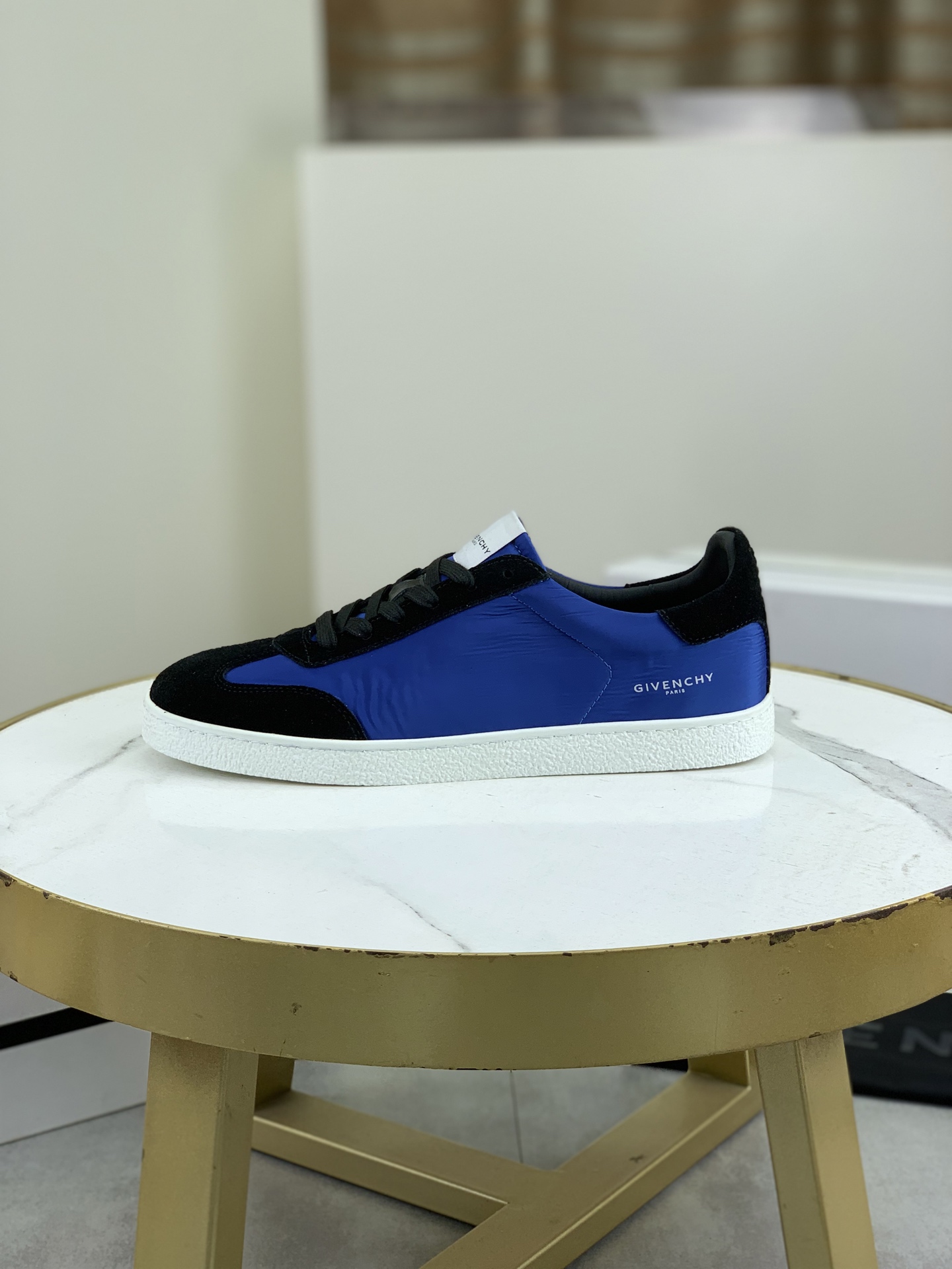Givenchy Men's Blue & Black Leather Low-Top Sneakers, Size 38-44