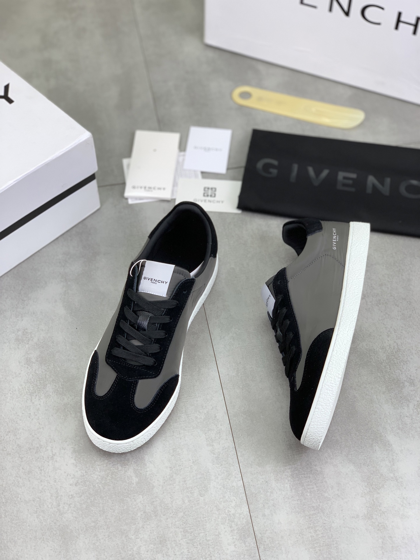 Givenchy Men's City Sport Low-Top Sneakers, Calf Leather, Black, Size 38-44 6 i1741631229397 7278 0 4