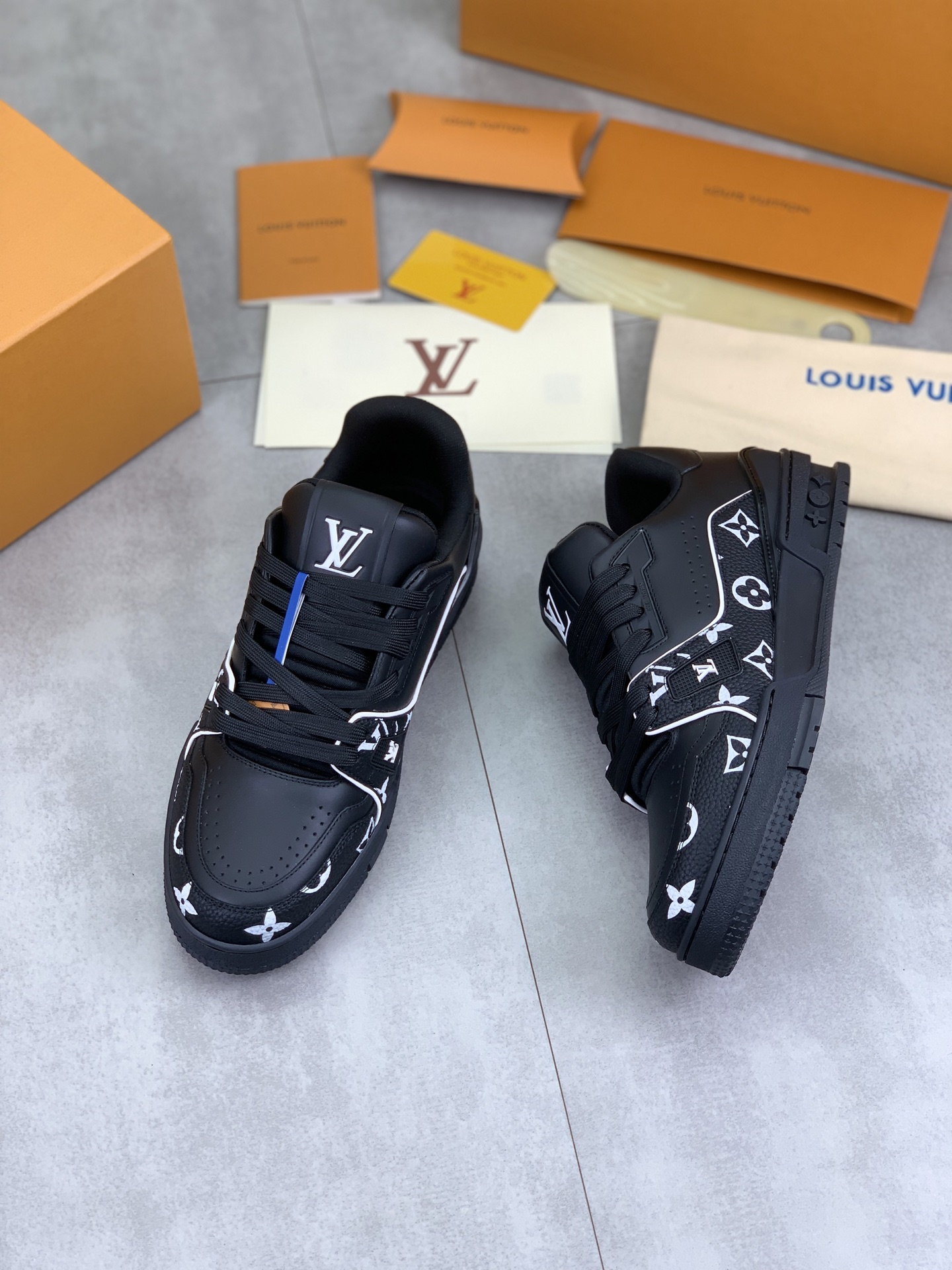 Louis Vuitton Men's Black Leather Monogram Low-Top Sneakers 6 i1743269350591 5240 0 4