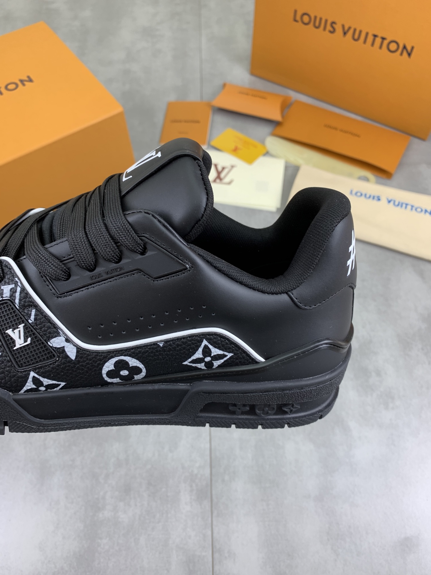 Louis Vuitton Men's Black Leather Monogram Low-Top Sneakers 8 i1743269354704 2705 0 6