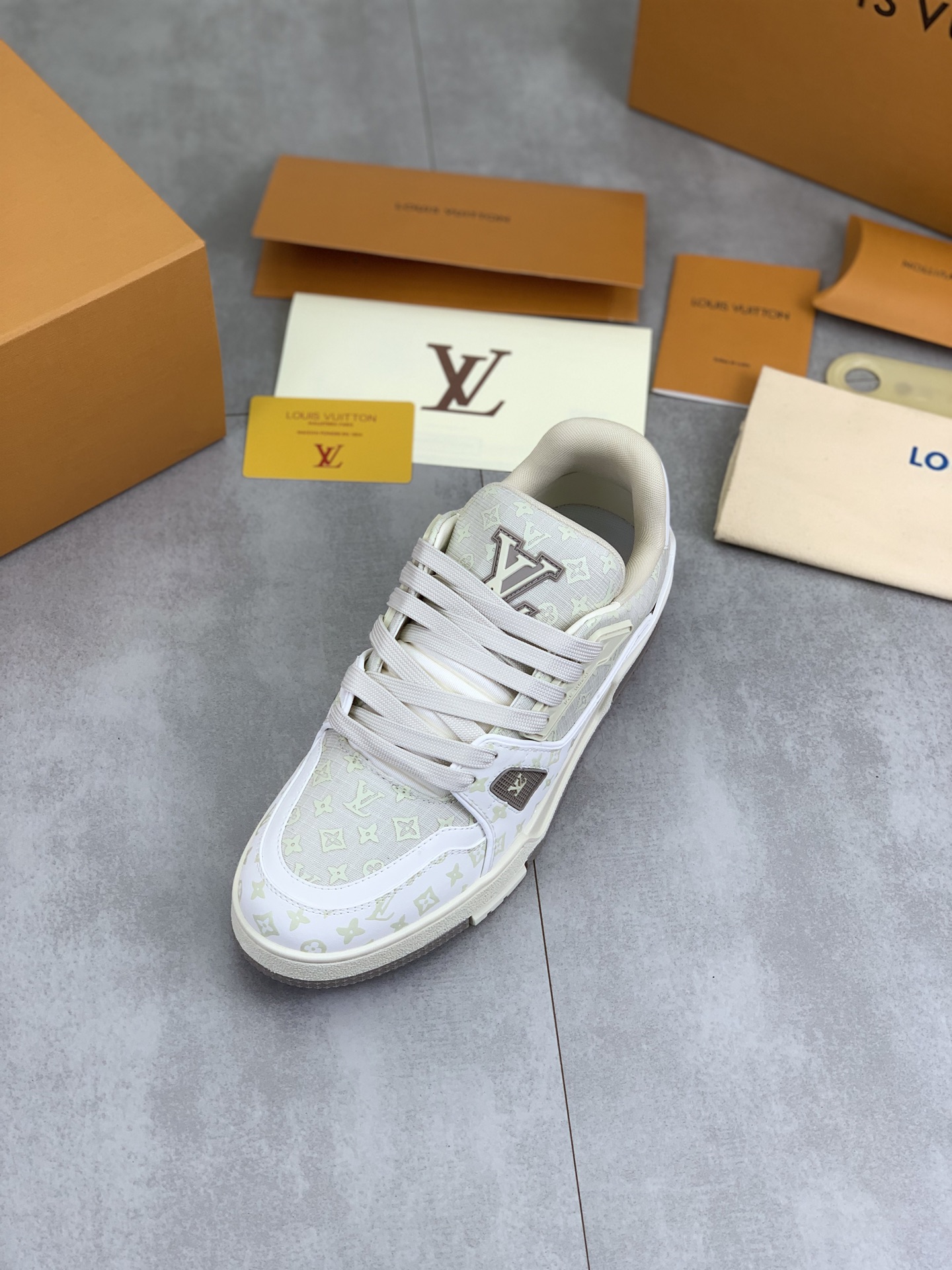 Louis Vuitton High-Top Sneakers in White Calfskin Leather, Size 38-45 5 i1743269451470 4671 0 3