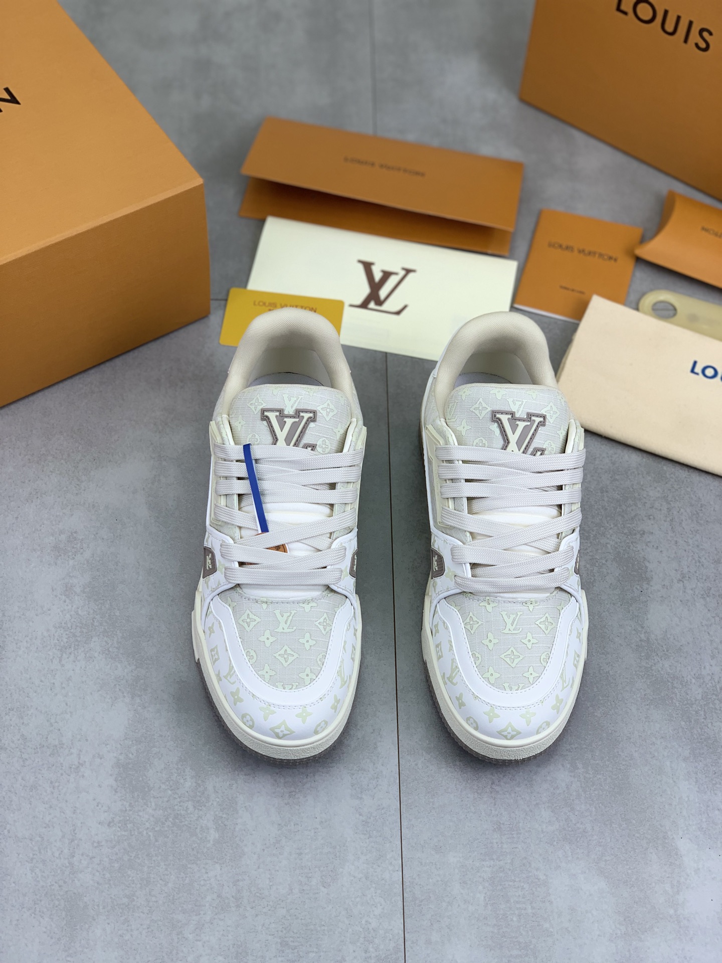 Louis Vuitton High-Top Sneakers in White Calfskin Leather, Size 38-45 3 i1743269454463 7869 0 1