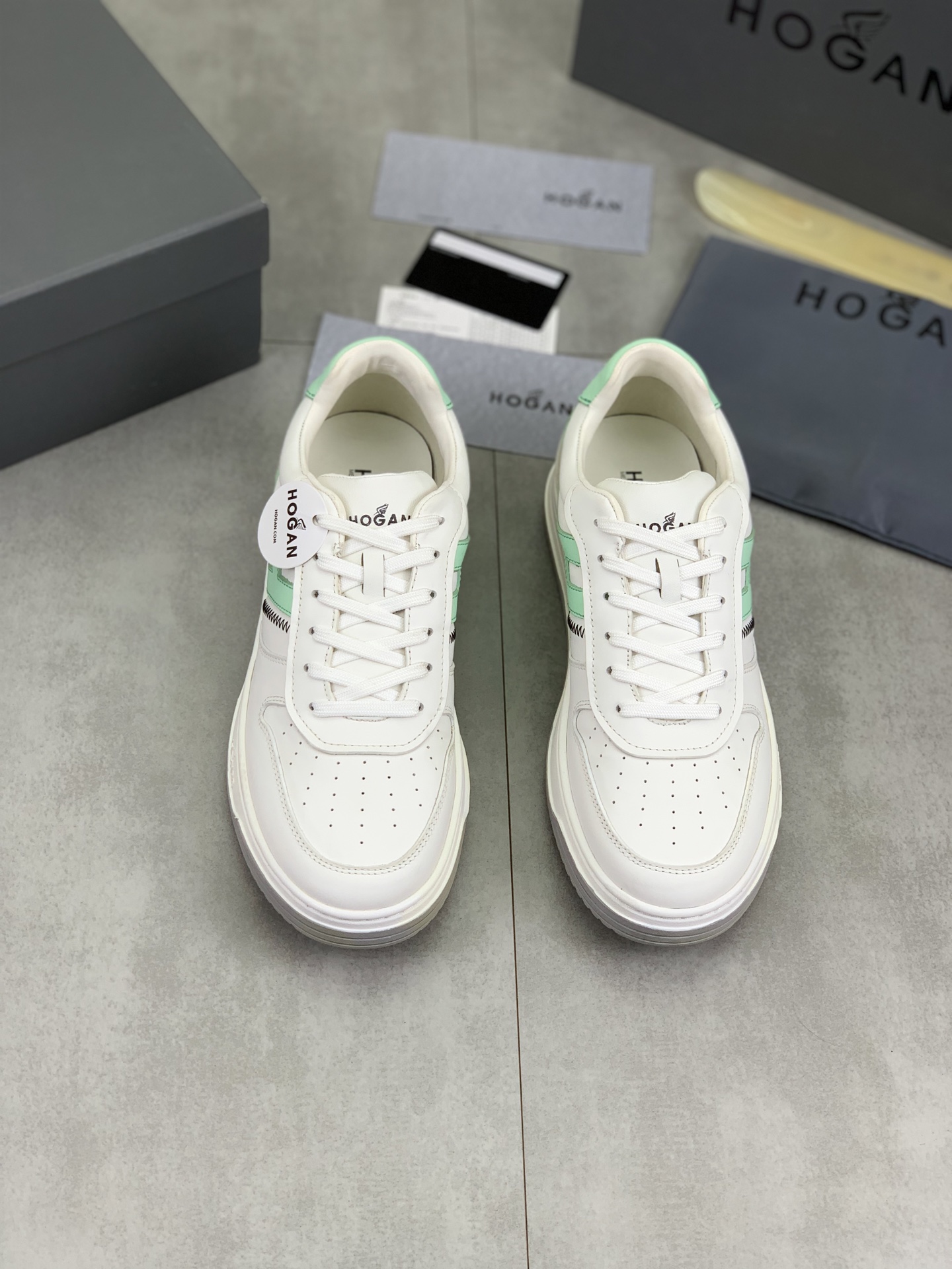 Hogan H630 Series White Leather Sneakers with Mint Green H Logo 3 i1744215773453 1795 0 1