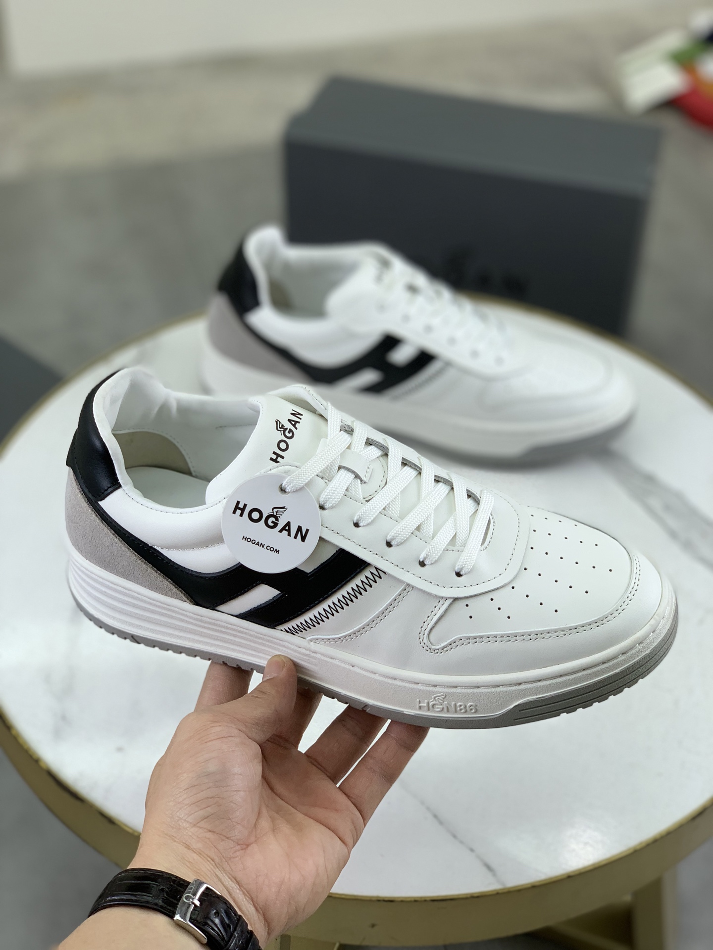 Hogan H630 Series Retro Sneakers with Leather, Comfortable EVA Sole, Sizes 39-44 4 i1744215879346 7758 0 2