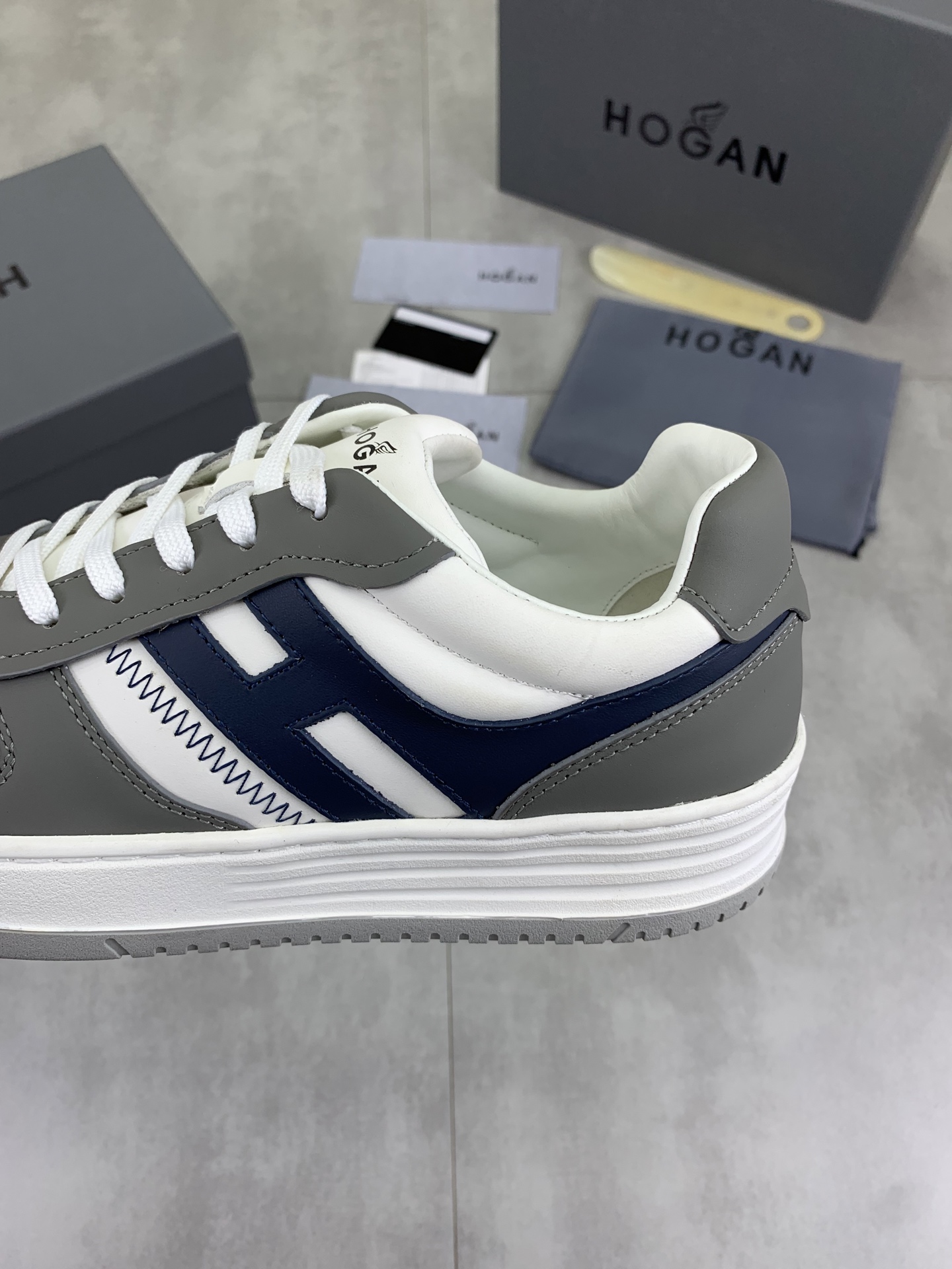 Hogan H630 Series Sneakers, Leather Upper, Retro Style, Available in Sizes 39-44 8 i1744215951368 1997 0 6