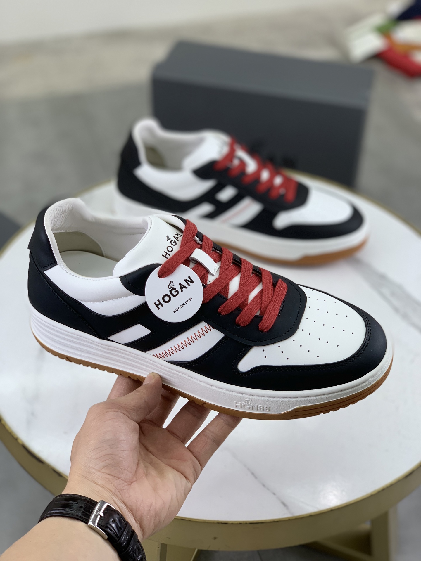 Hogan H630 Series Sneakers - Retro Style, Comfortable EVA Sole, HGN86 Detailing 4 i1744215977251 7445 0 2