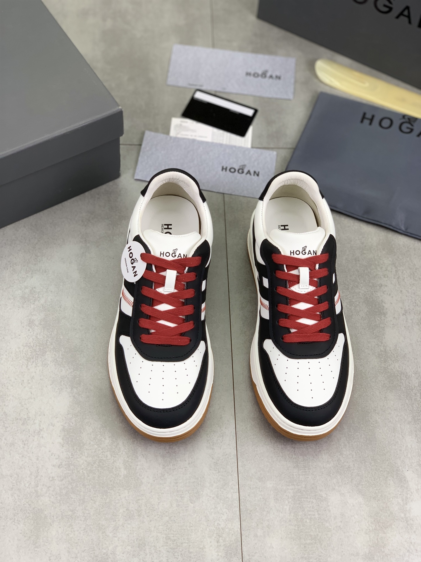 Hogan H630 Series Sneakers - Retro Style, Comfortable EVA Sole, HGN86 Detailing 3 i1744215978605 5187 0 1
