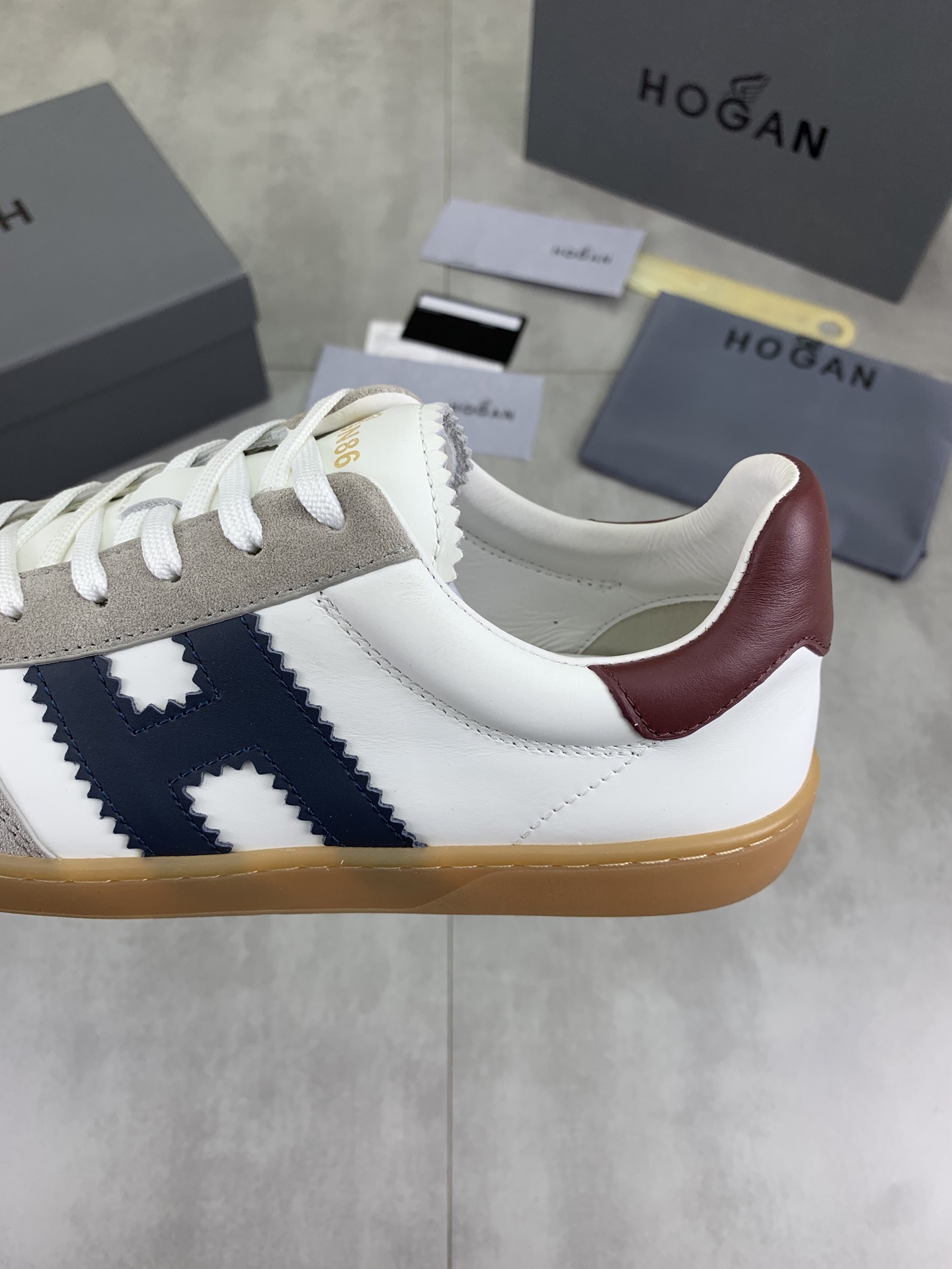 Hogan H630 Series Leather Sneakers Retro Basketball Shoes - Modern Urban Style 8 i1744216113777 8769 0 6