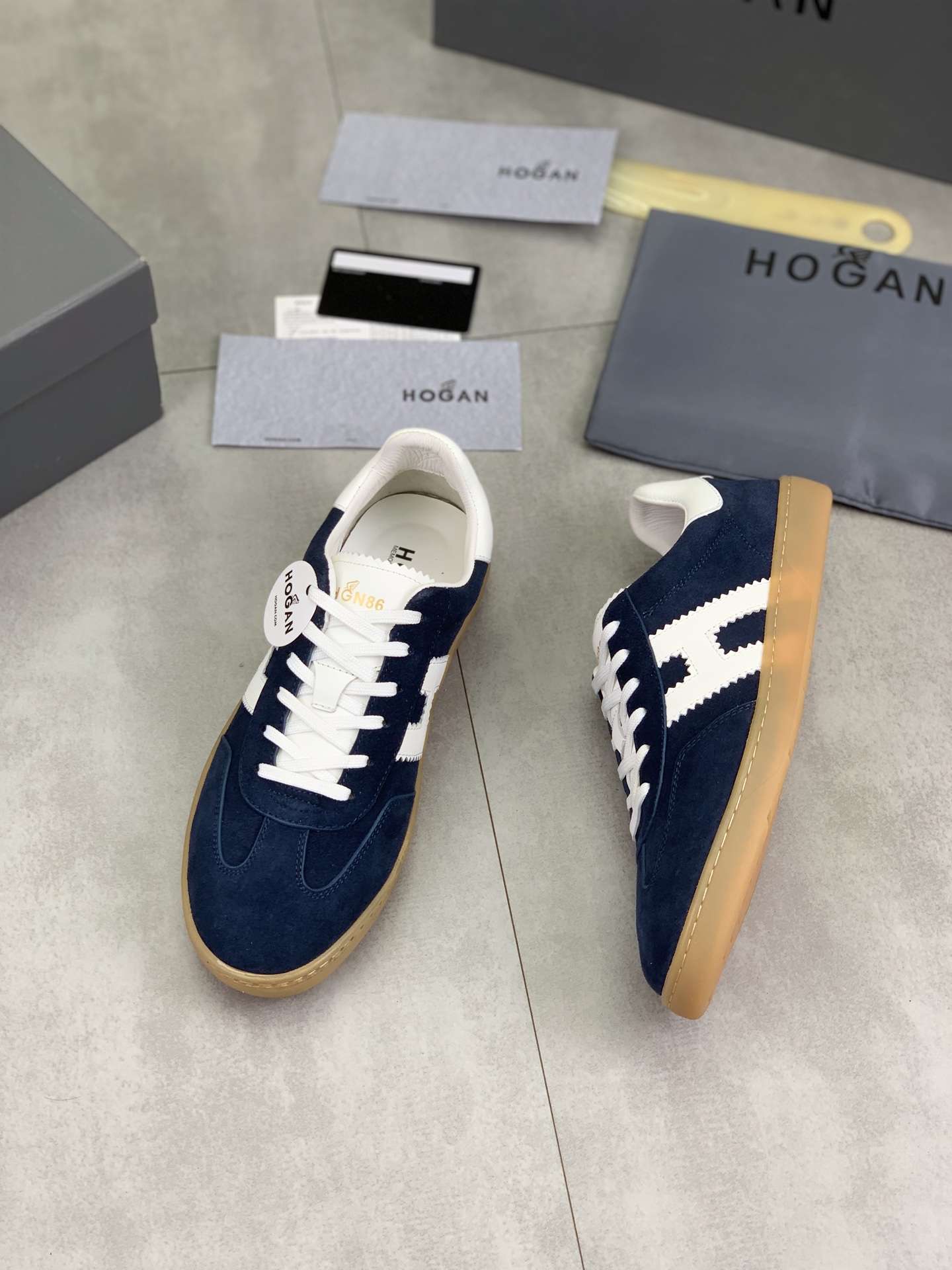 Hogan H630 Sneakers - Retro Style, Modern Comfort - Available in Multiple Sizes 6 i1744216141669 8191 0 4