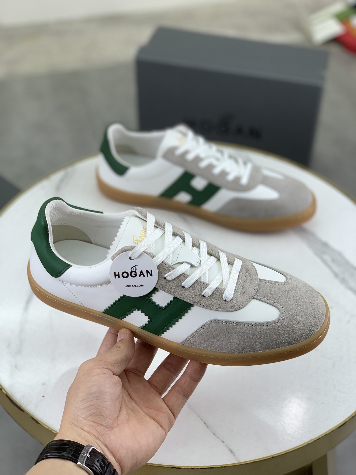 Hogan H630 Series Men's Leather Sneakers - Retro Style & Comfort 4 i1744216199132 4077 0 2