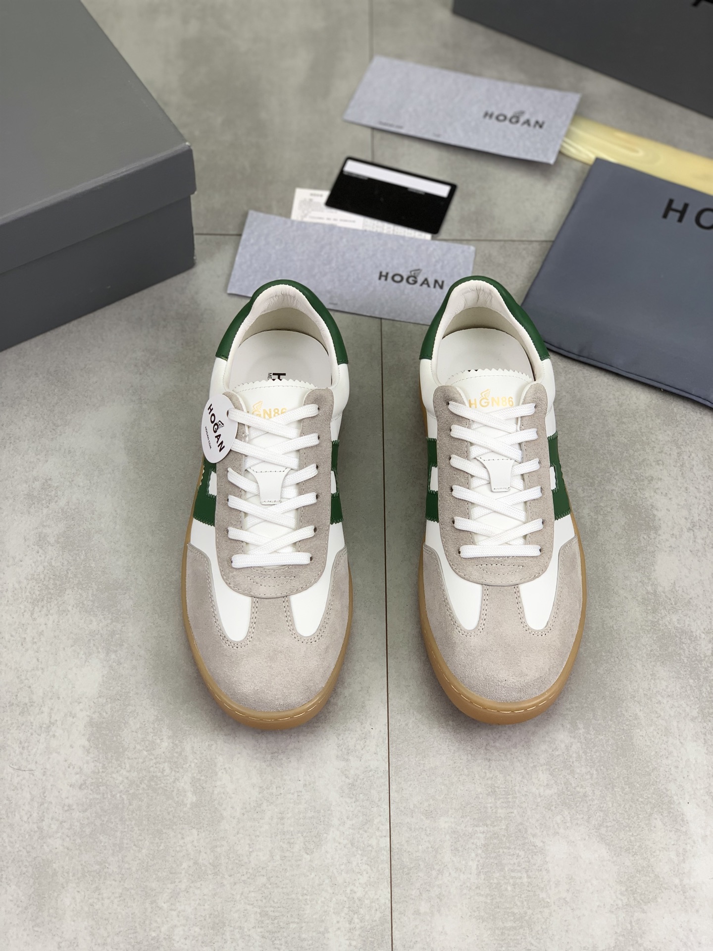 Hogan H630 Series Men's Leather Sneakers - Retro Style & Comfort 3 i1744216199133 8135 0 1