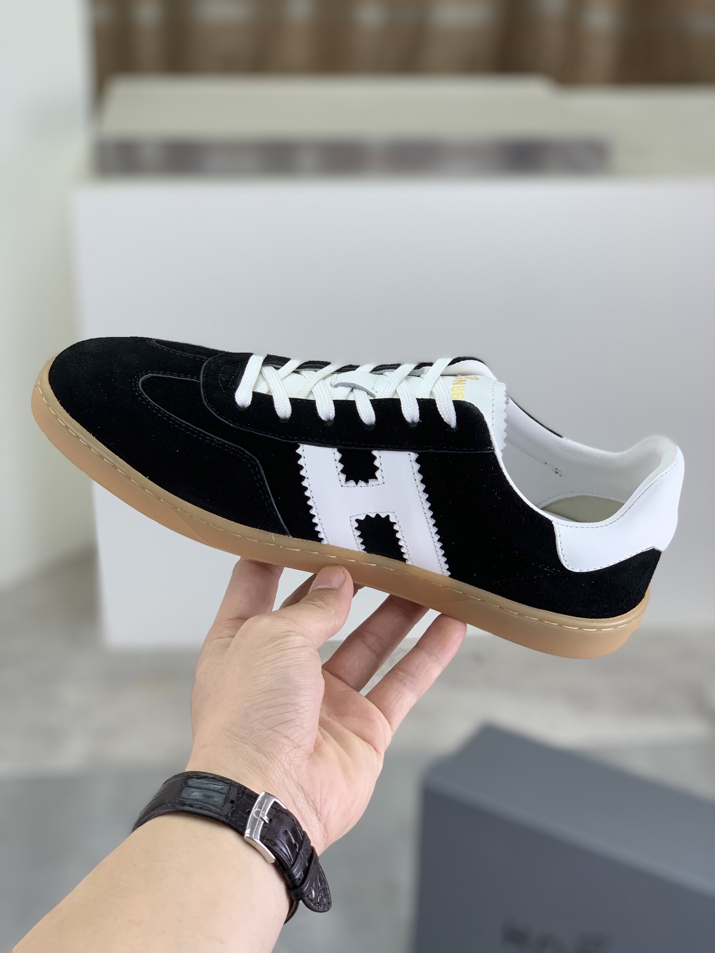 Hogan H630 Black Leather Sneakers with H Design Retro Fashion Urban Style 7 i1744216281903 6772 0 5