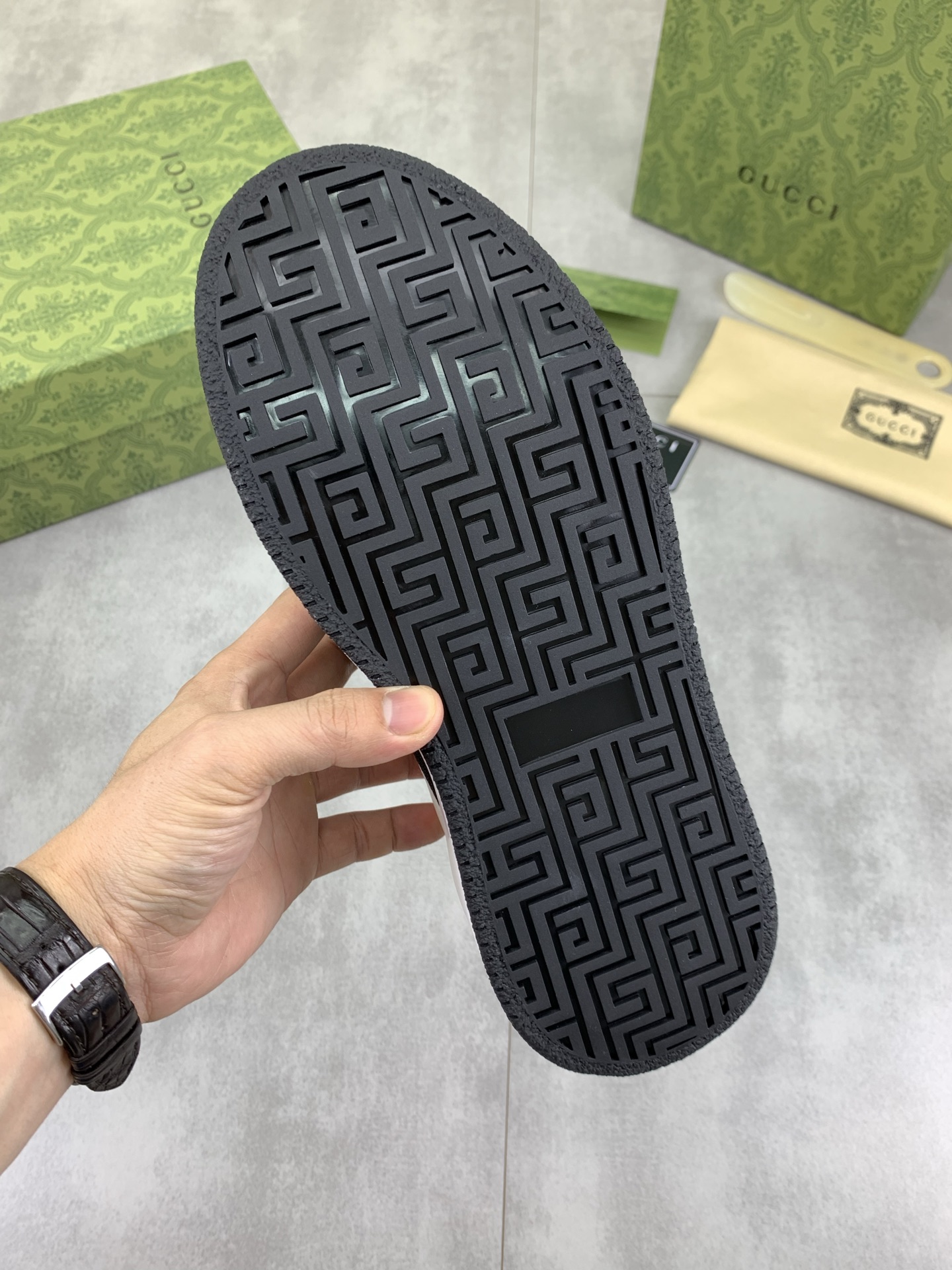 Gucci Men's Ace Leather Sneaker with GG Logo - Black and White, Size 39-44 9 i1746379106150 8947 0 7