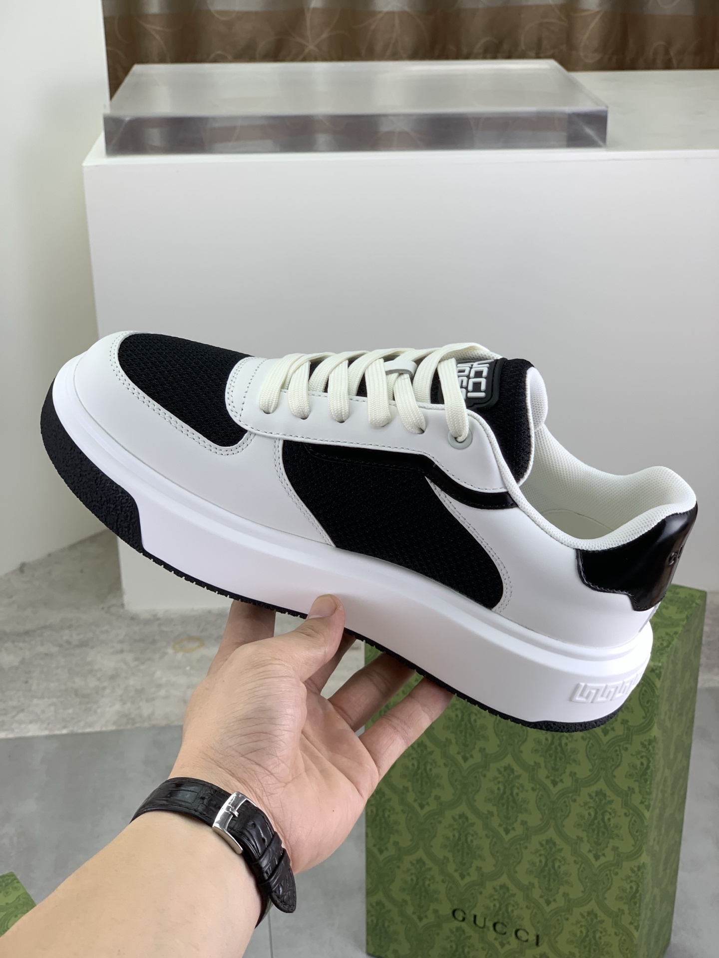 Gucci Men's Ace Leather Sneaker with GG Logo - Black and White, Size 39-44 7 i1746379111859 8718 0 5