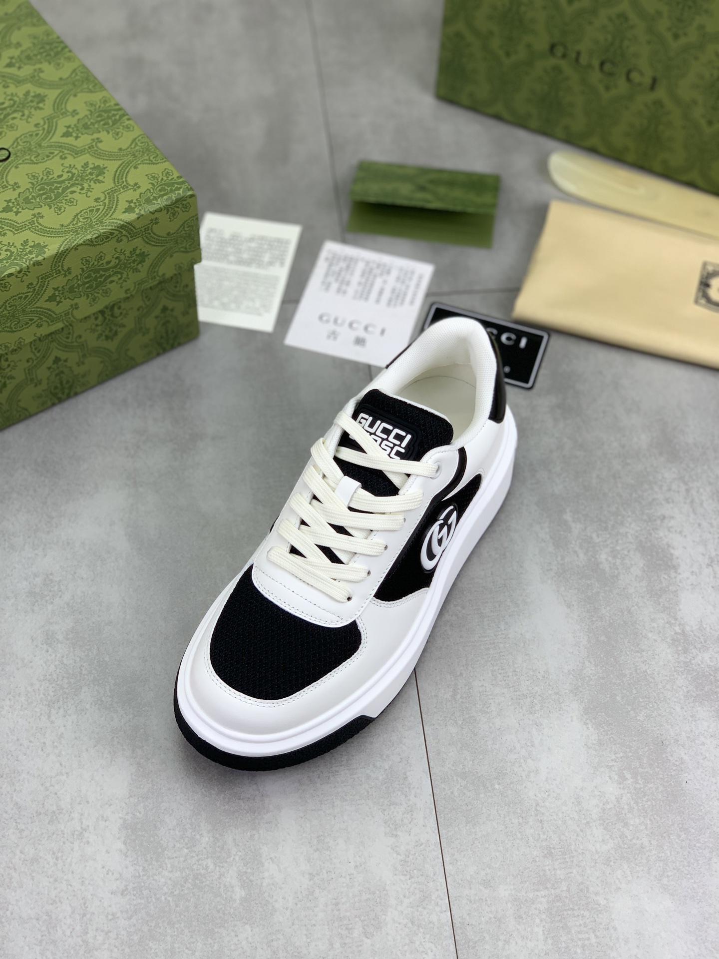 Gucci Men's Ace Leather Sneaker with GG Logo - Black and White, Size 39-44 5 i1746379112128 9712 0 3